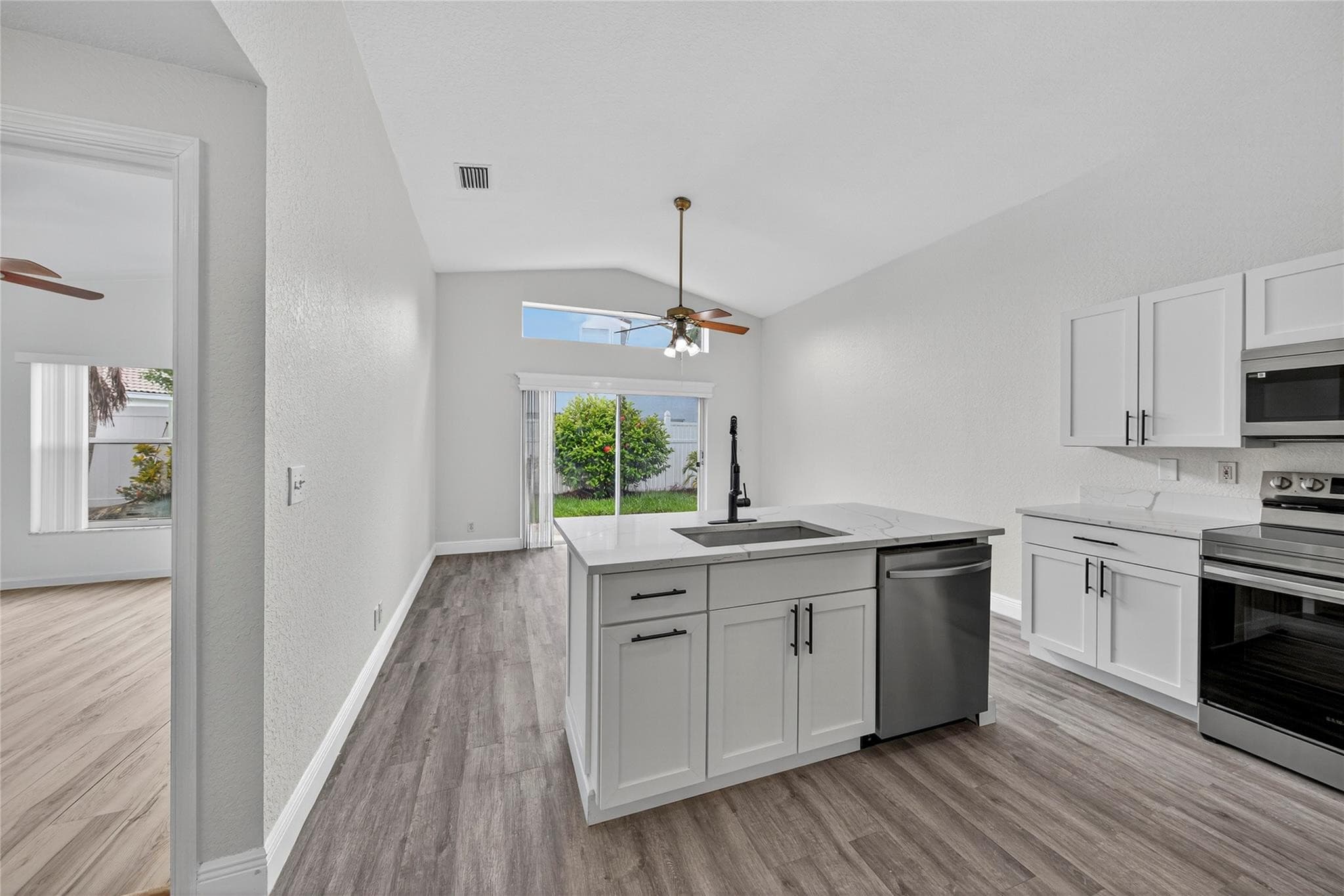 2424 SW 162nd Avenue, Miramar, FL 33027 — photo 5 of 39