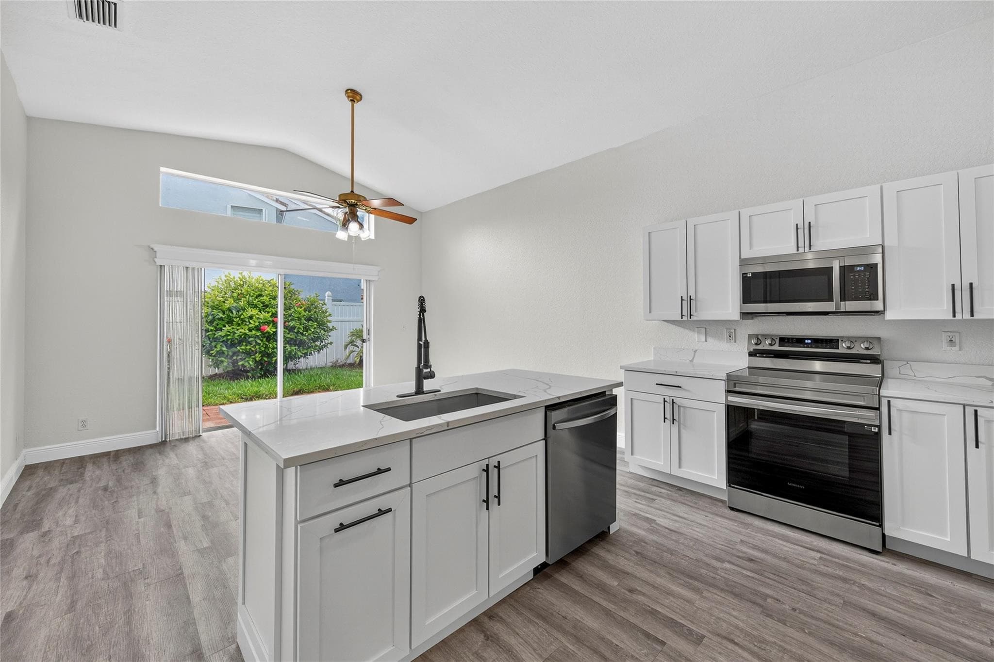 2424 SW 162nd Avenue, Miramar, FL 33027 — photo 11 of 39