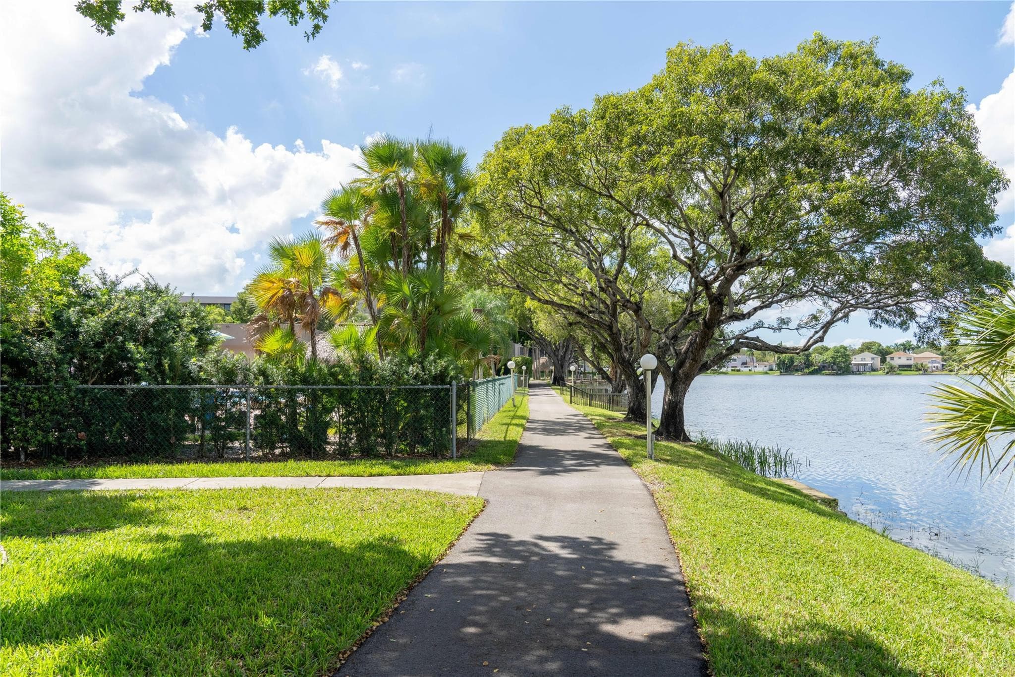 1101 Colony Point Circle 220, Pembroke Pines, FL 33026 — photo 13 of 28