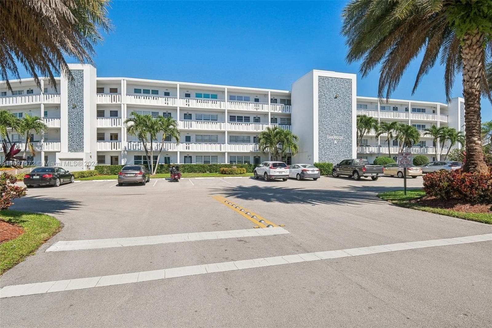 3014 Oakridge A 3014, Deerfield Beach, FL 33442 — photo 2 of 23
