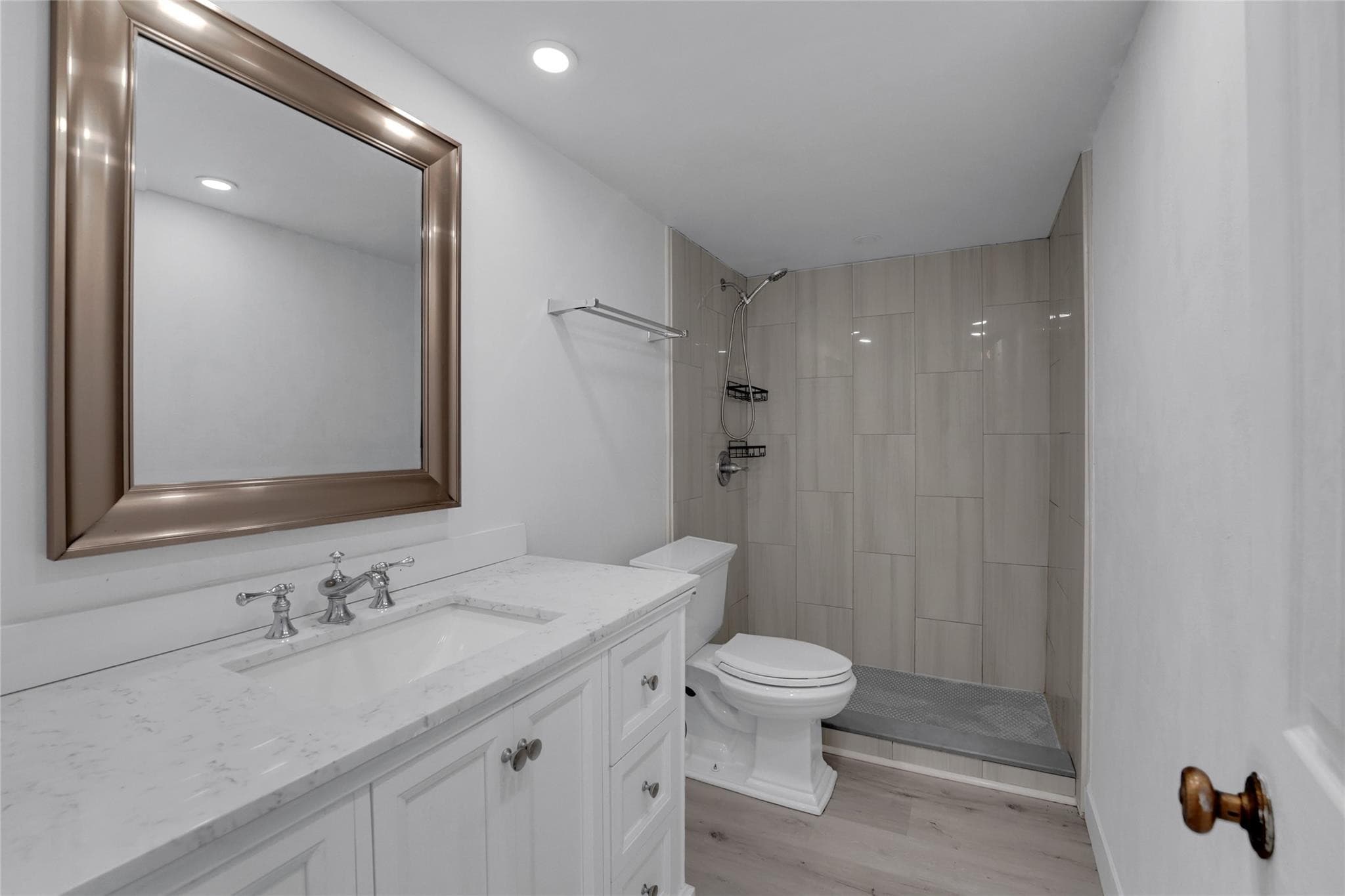 301 Croton Avenue 302, Lantana, FL 33462 — photo 8 of 38