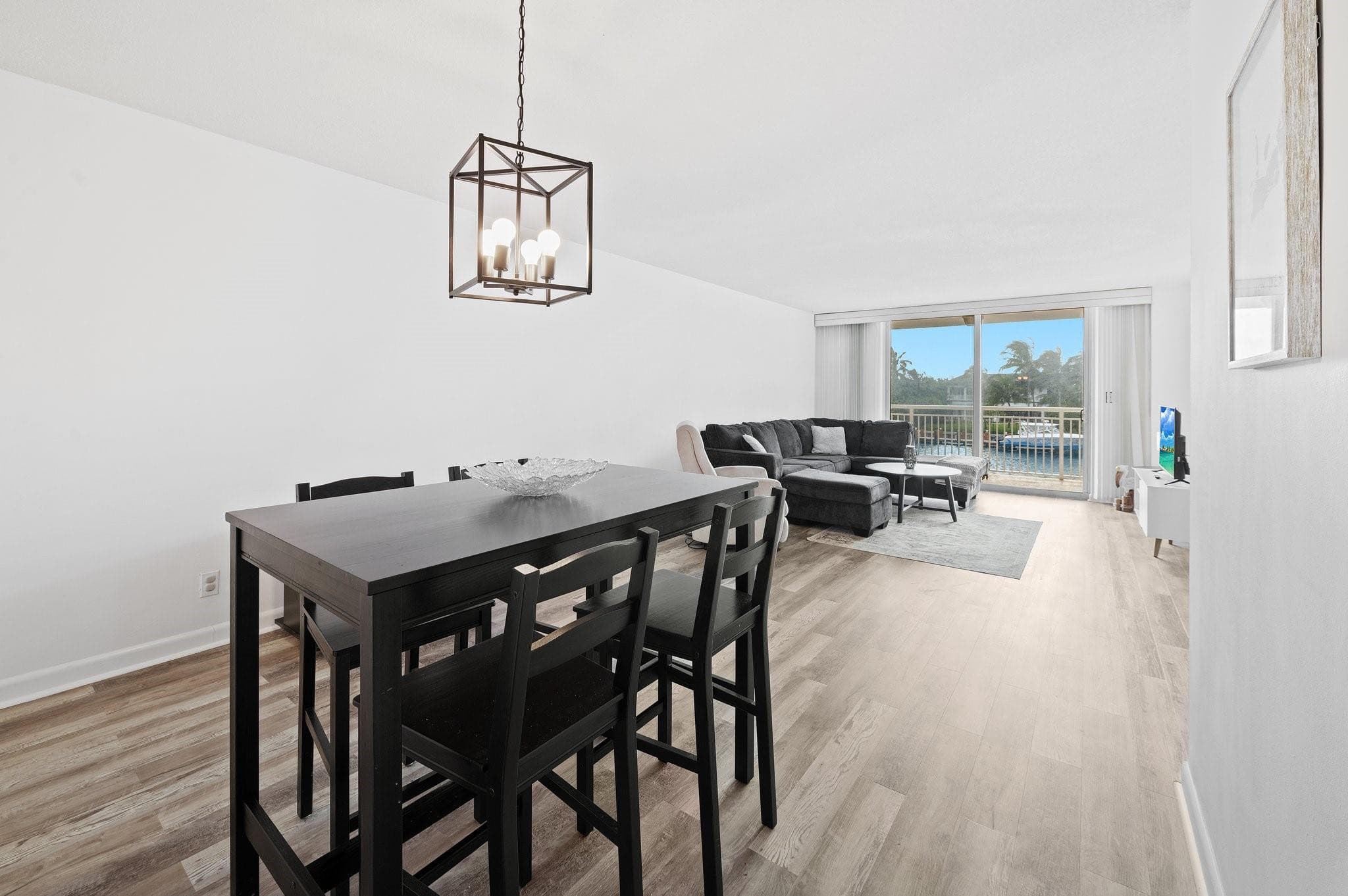 1050 Hillsboro Mile 203w, Hillsboro Beach, FL 33062 — photo 4 of 30
