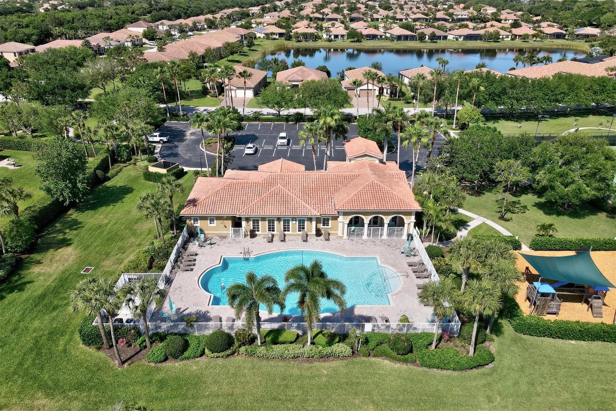5563 55th Terrace, Vero Beach, FL 32967 — photo 2 of 43
