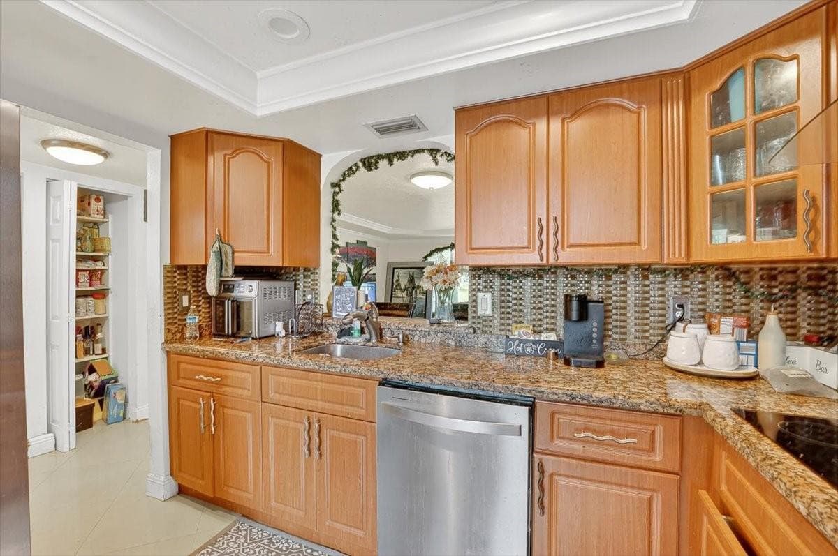 950 NW 80th Avenue 106, Margate, FL 33063 — photo 13 of 31
