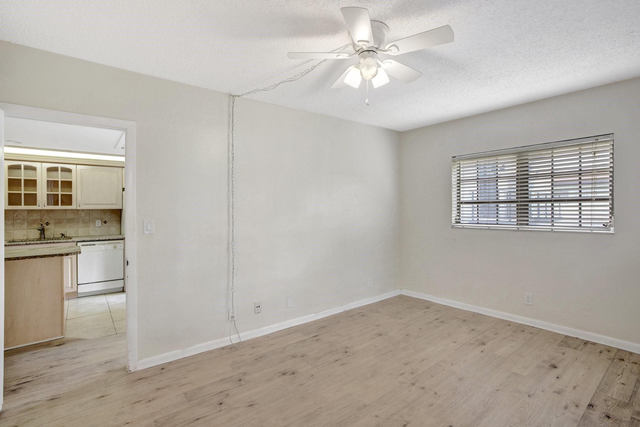 917 NE 16th Avenue 7, Fort Lauderdale, FL 33304 — photo 8 of 39