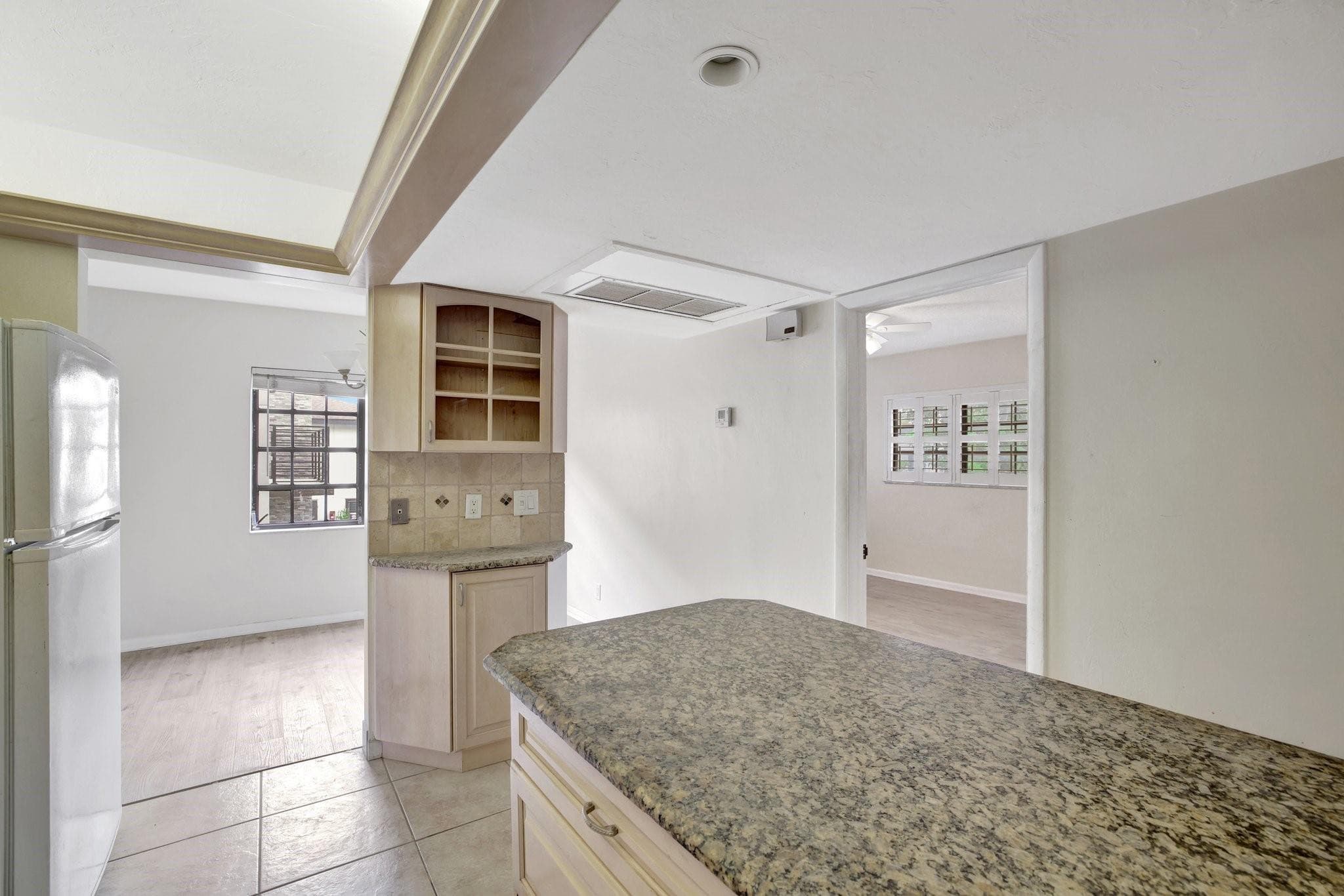 917 NE 16th Avenue 7, Fort Lauderdale, FL 33304 — photo 28 of 39