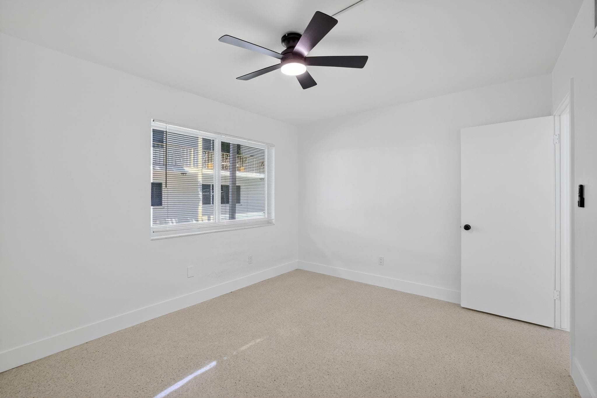 1821 Middle River Drive 1, Fort Lauderdale, FL 33305 — photo 15 of 48