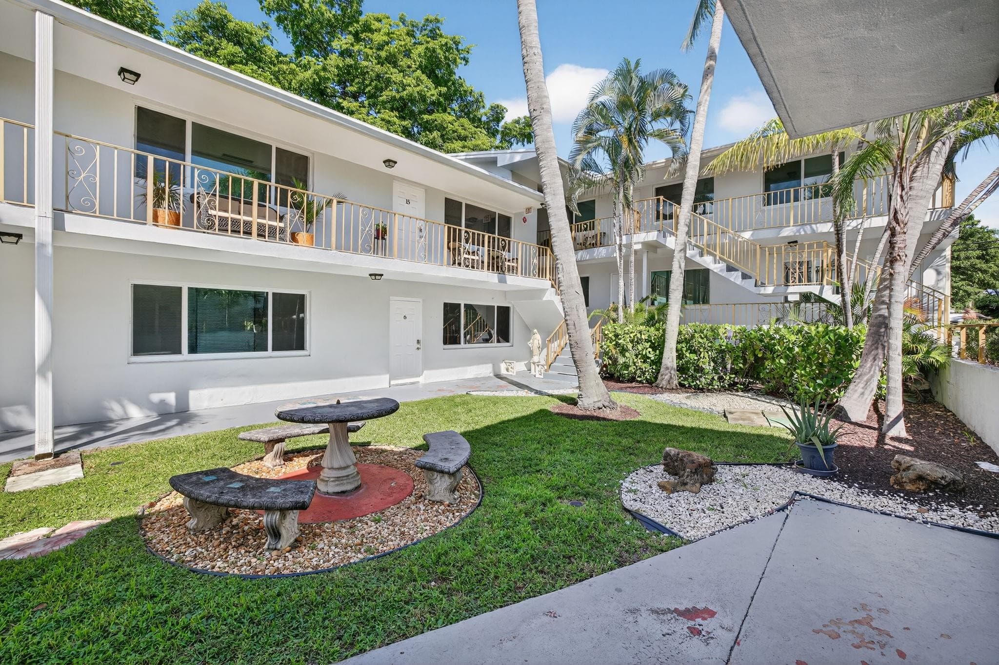 1821 Middle River Drive 1, Fort Lauderdale, FL 33305 — photo 19 of 48