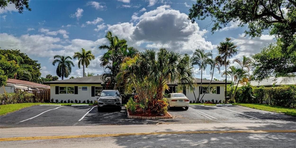 3860 NE 23rd Avenue, Lighthouse Point, FL 33064 — photo 1 of 49