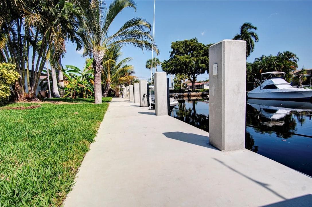 3860 NE 23rd Avenue, Lighthouse Point, FL 33064 — photo 2 of 49