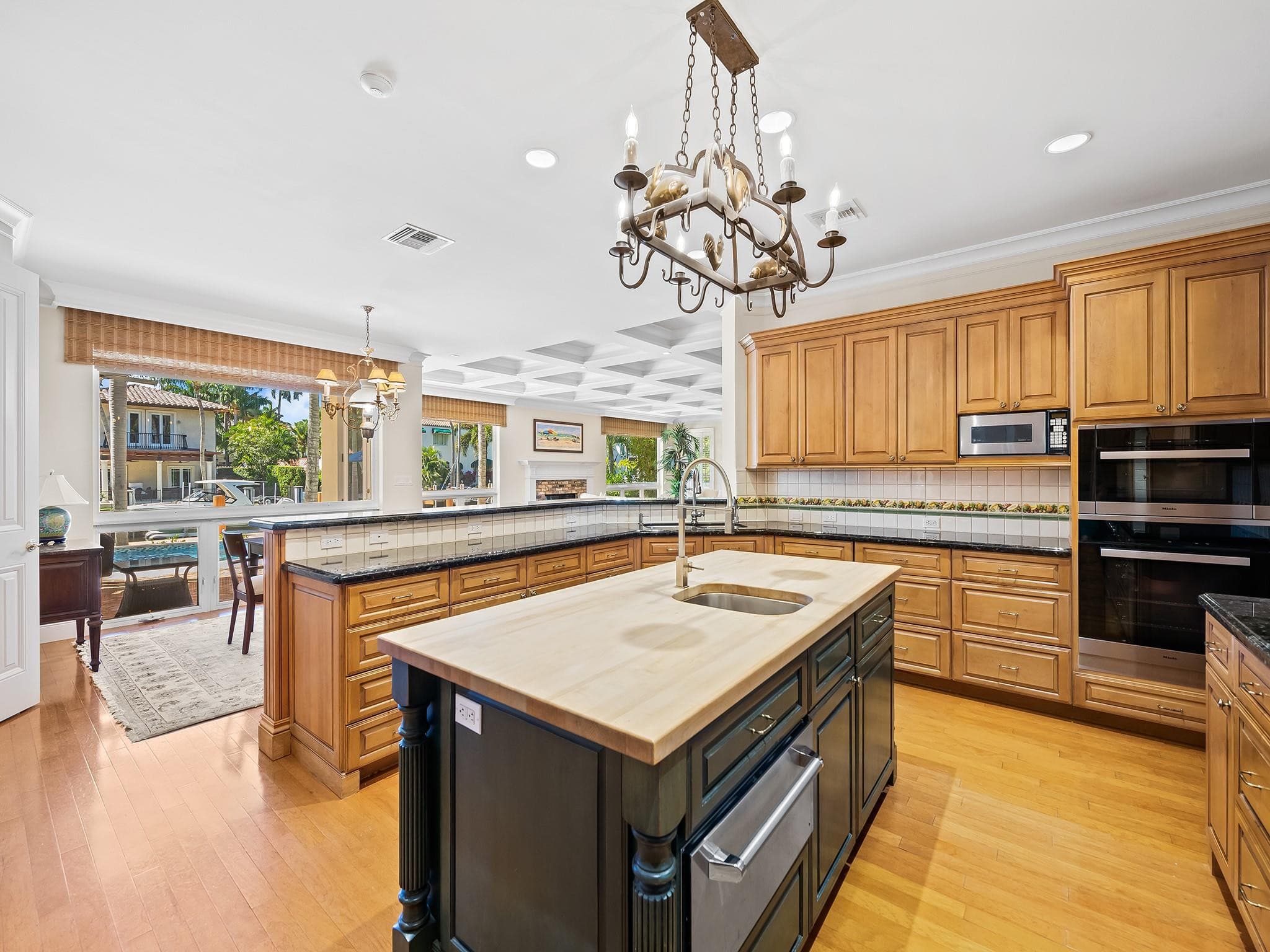 625 Isle Of Palms Drive, Fort Lauderdale, FL 33301 — photo 17 of 73