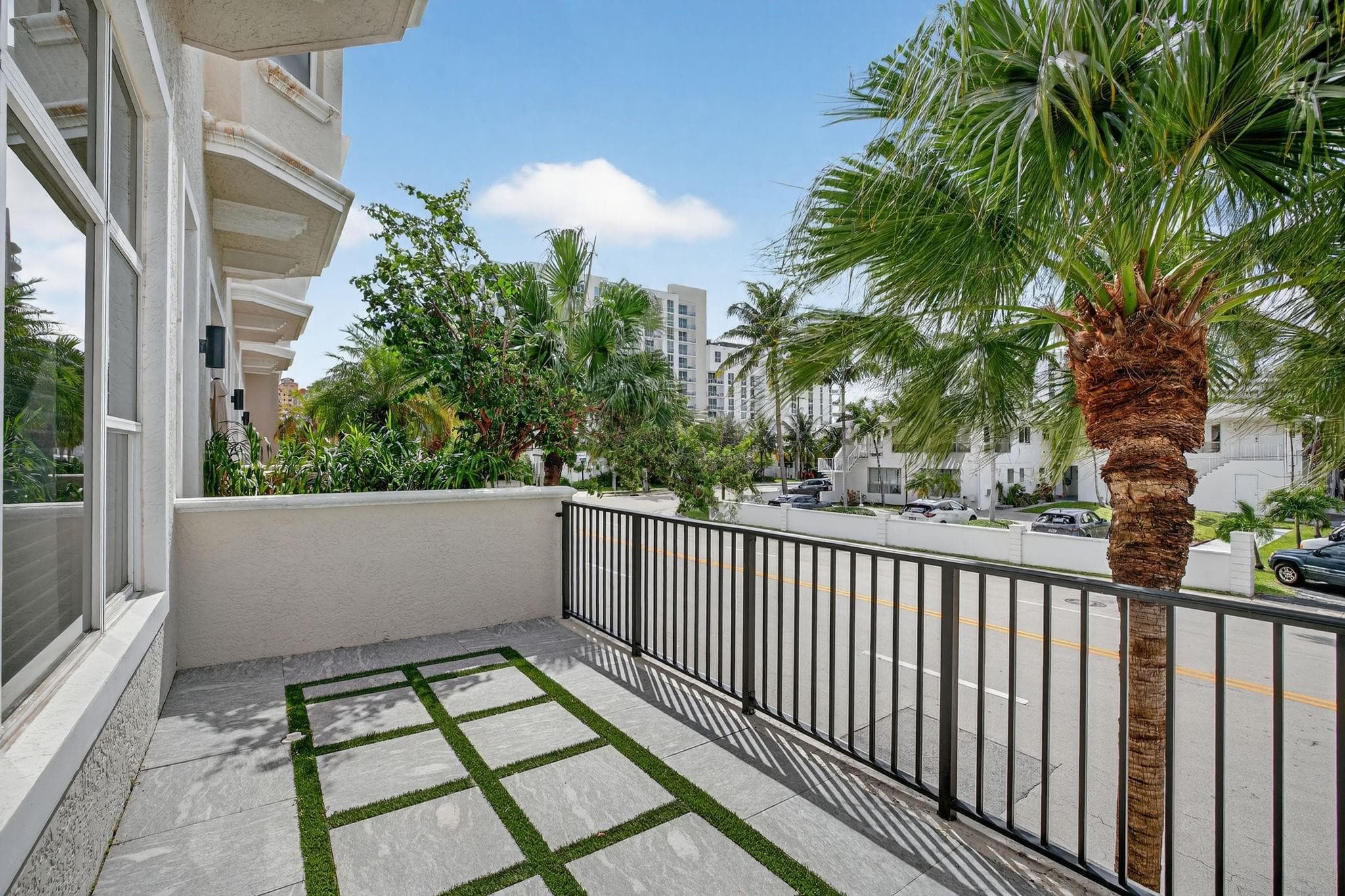 508 N Birch Road 508, Fort Lauderdale, FL 33304 — photo 5 of 88