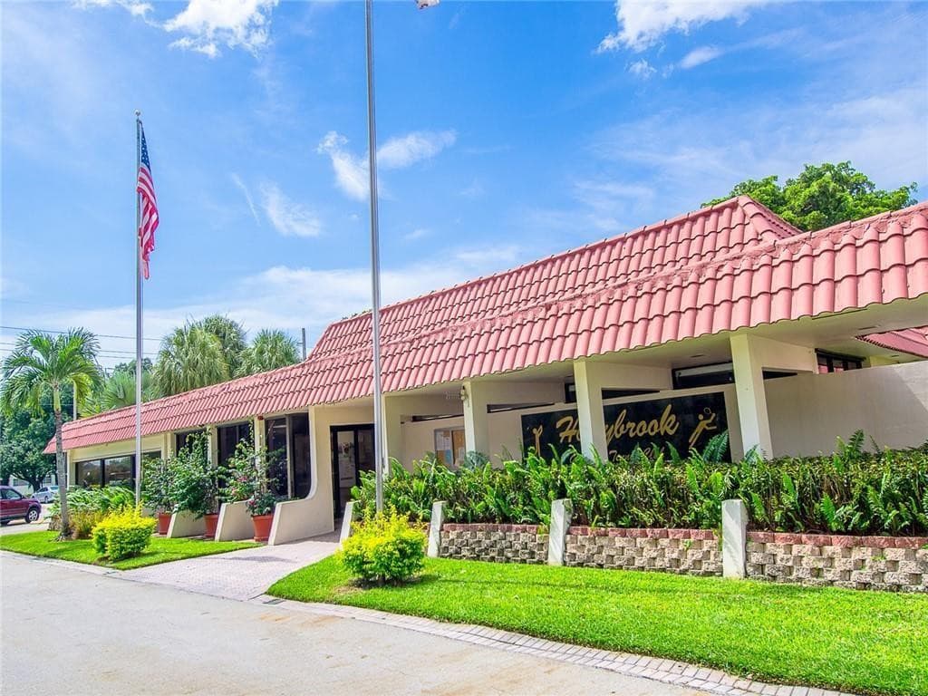 9800 N Hollybrook Lake Drive 202, Pembroke Pines, FL 33025 — photo 14 of 31