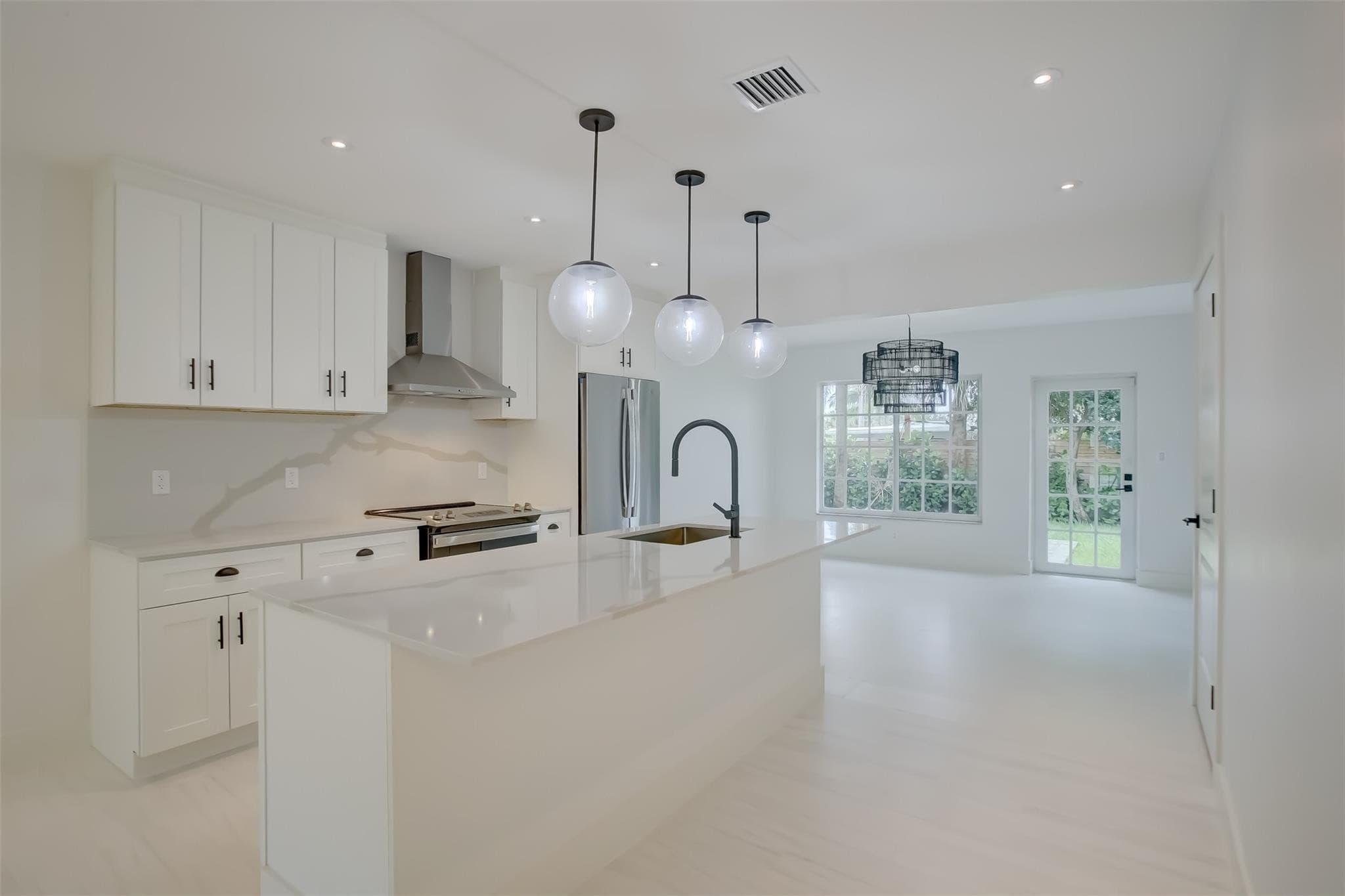 820 NE 23rd Avenue, Pompano Beach, FL 33062 — photo 1 of 51