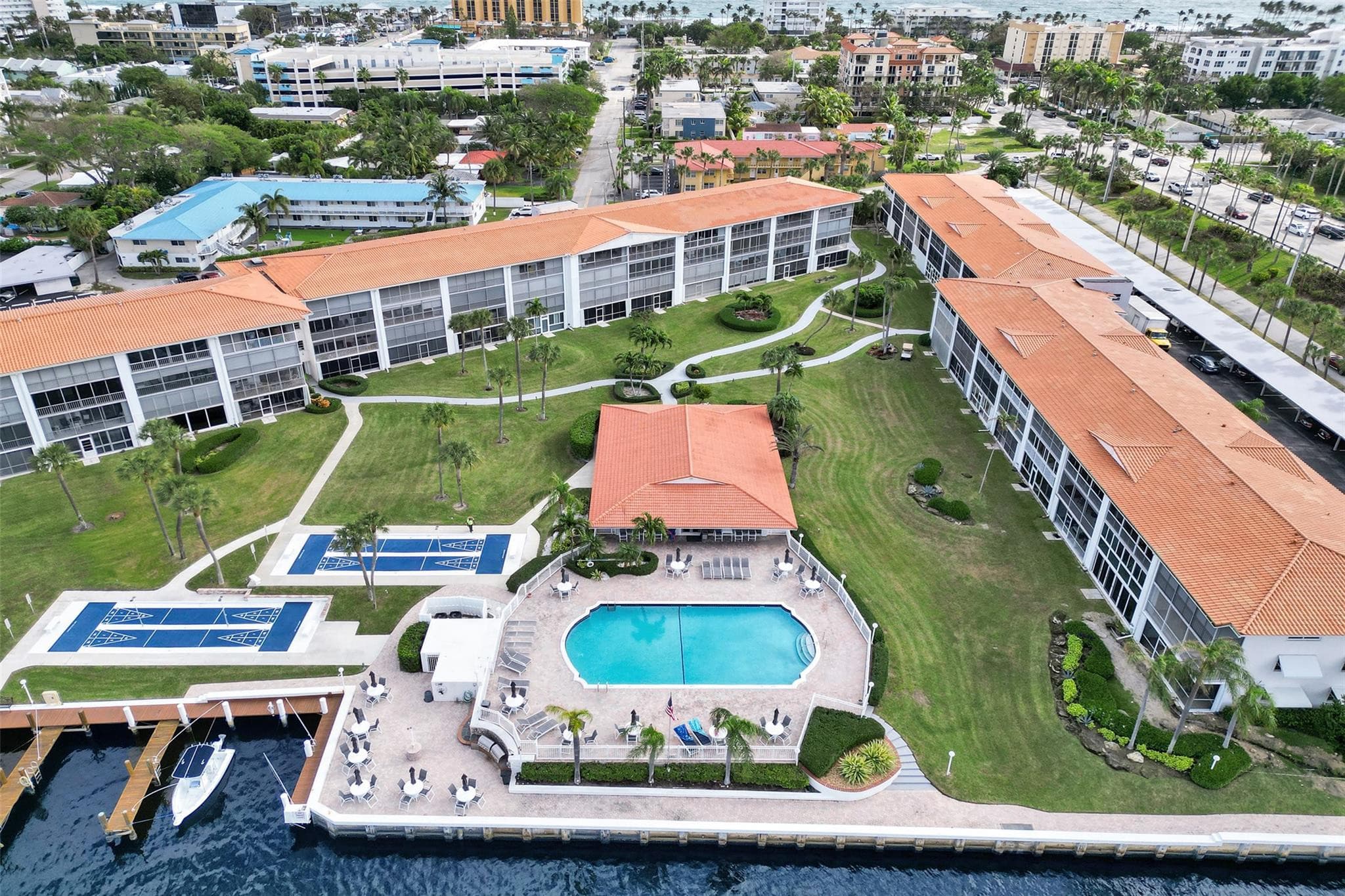 105 NE 19th Avenue 352, Deerfield Beach, FL 33441 — photo 71 of 74