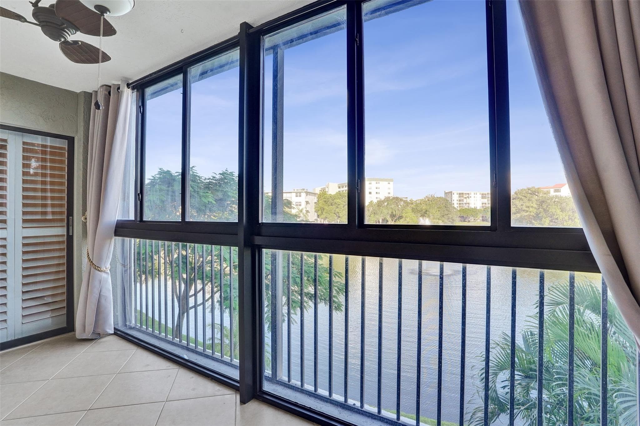 2334 S Cypress Bend Drive 304, Pompano Beach, FL 33069 — photo 3 of 67