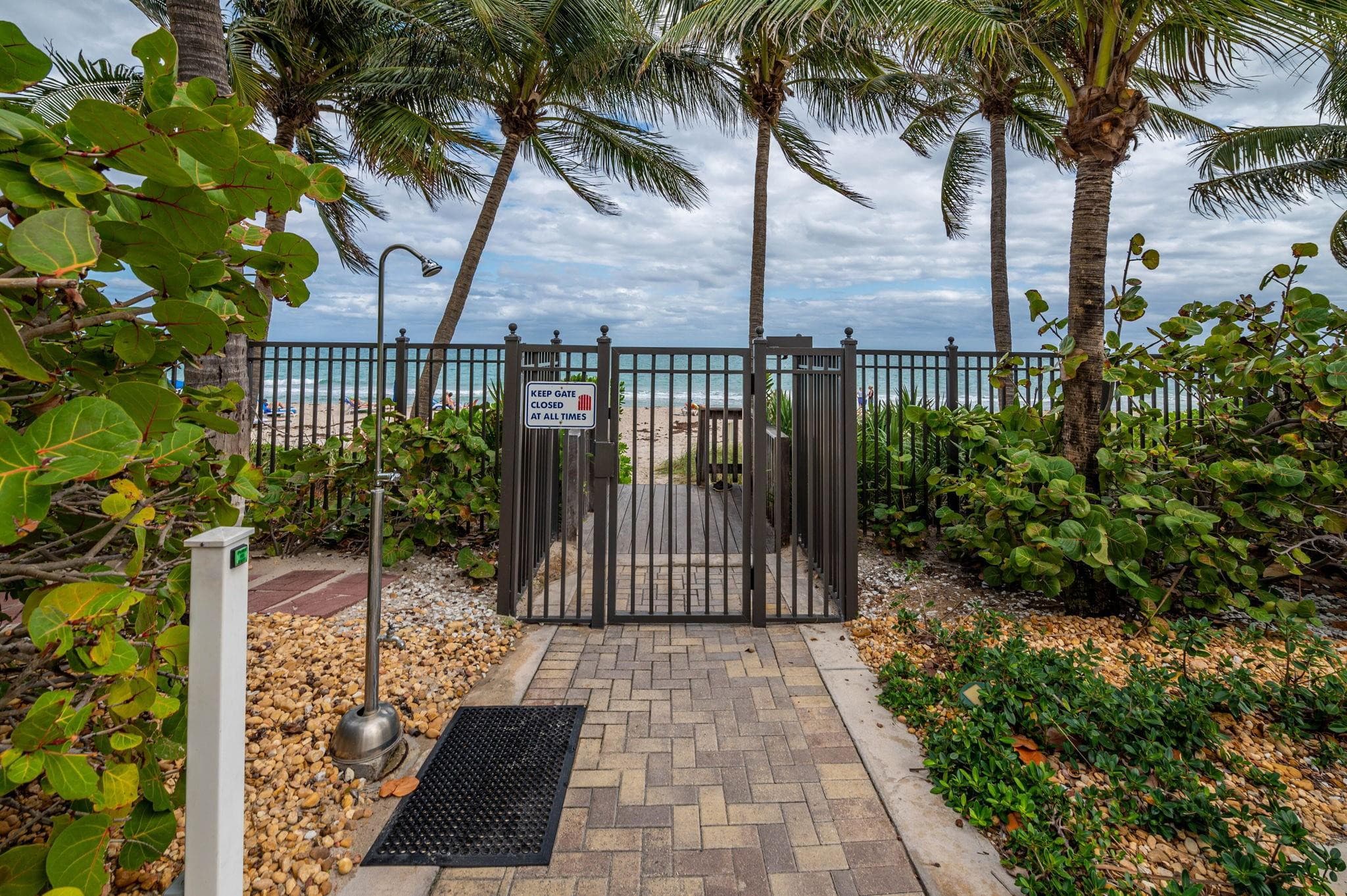 2011 N Ocean Boulevard 206, Fort Lauderdale, FL 33305 — photo 42 of 43
