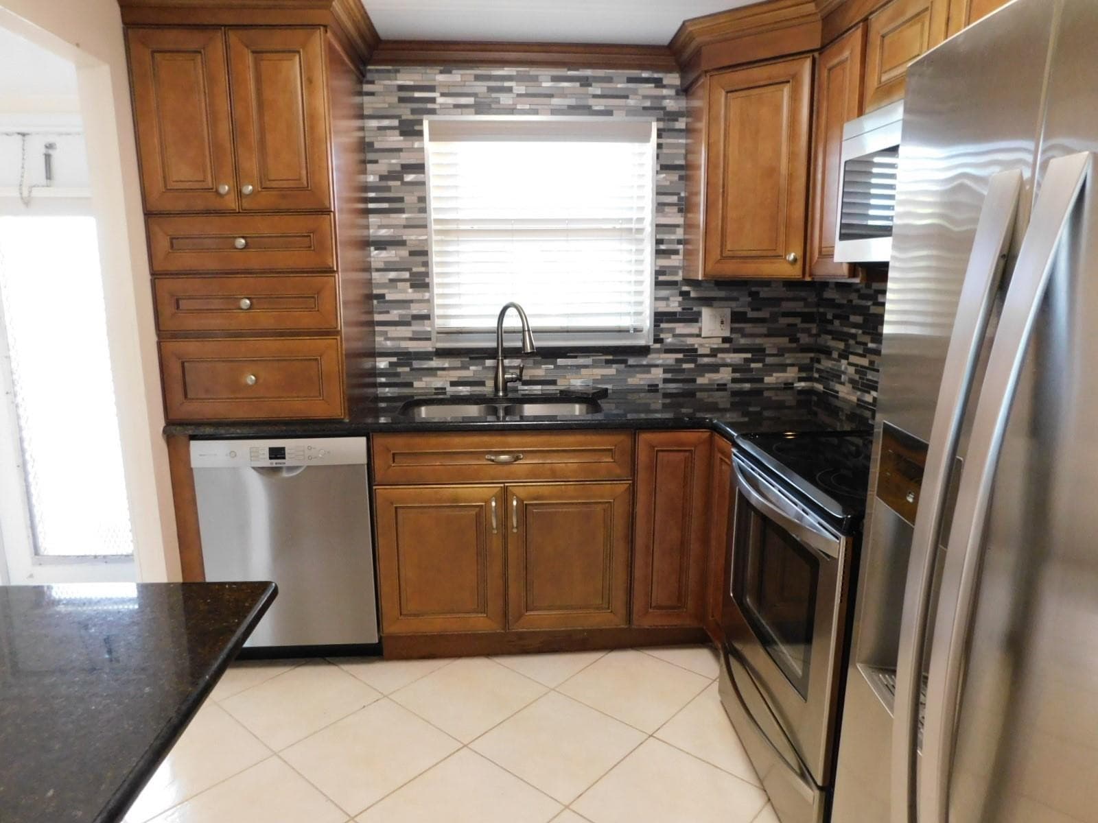 9580 Sunrise Lakes Boulevard 202, Sunrise, FL 33322 — photo 4 of 54