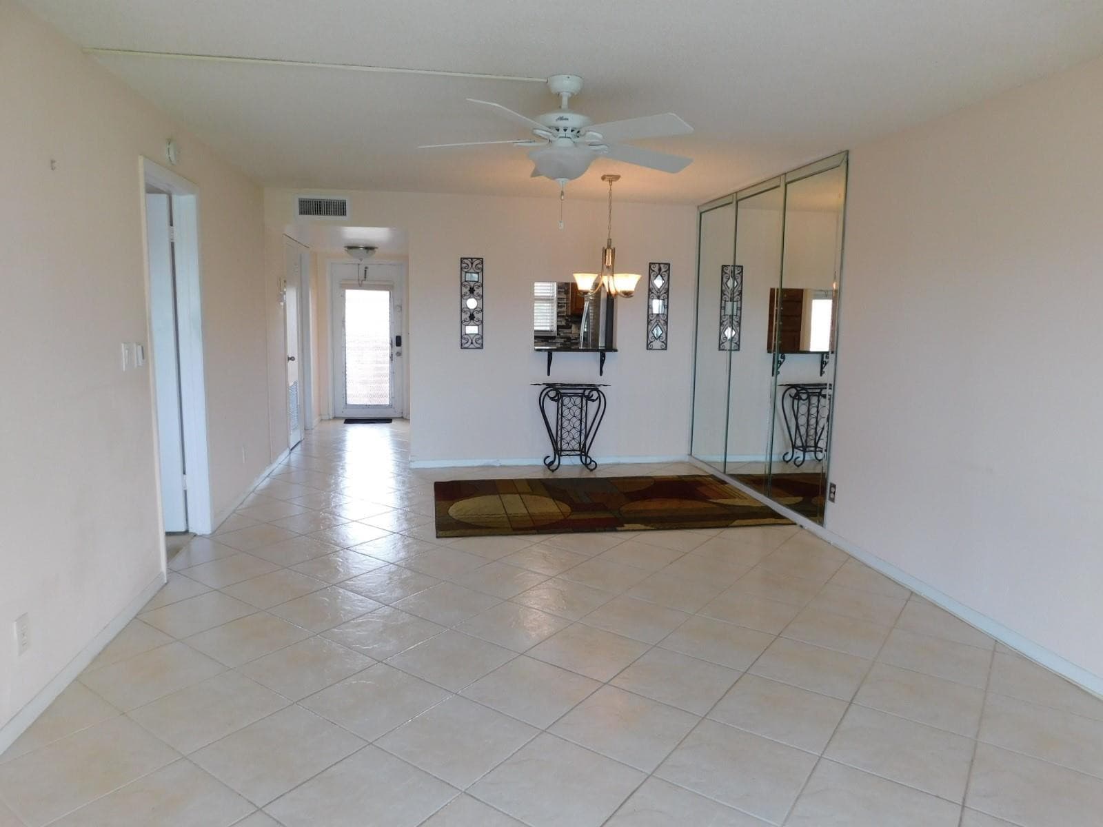 9580 Sunrise Lakes Boulevard 202, Sunrise, FL 33322 — photo 18 of 54