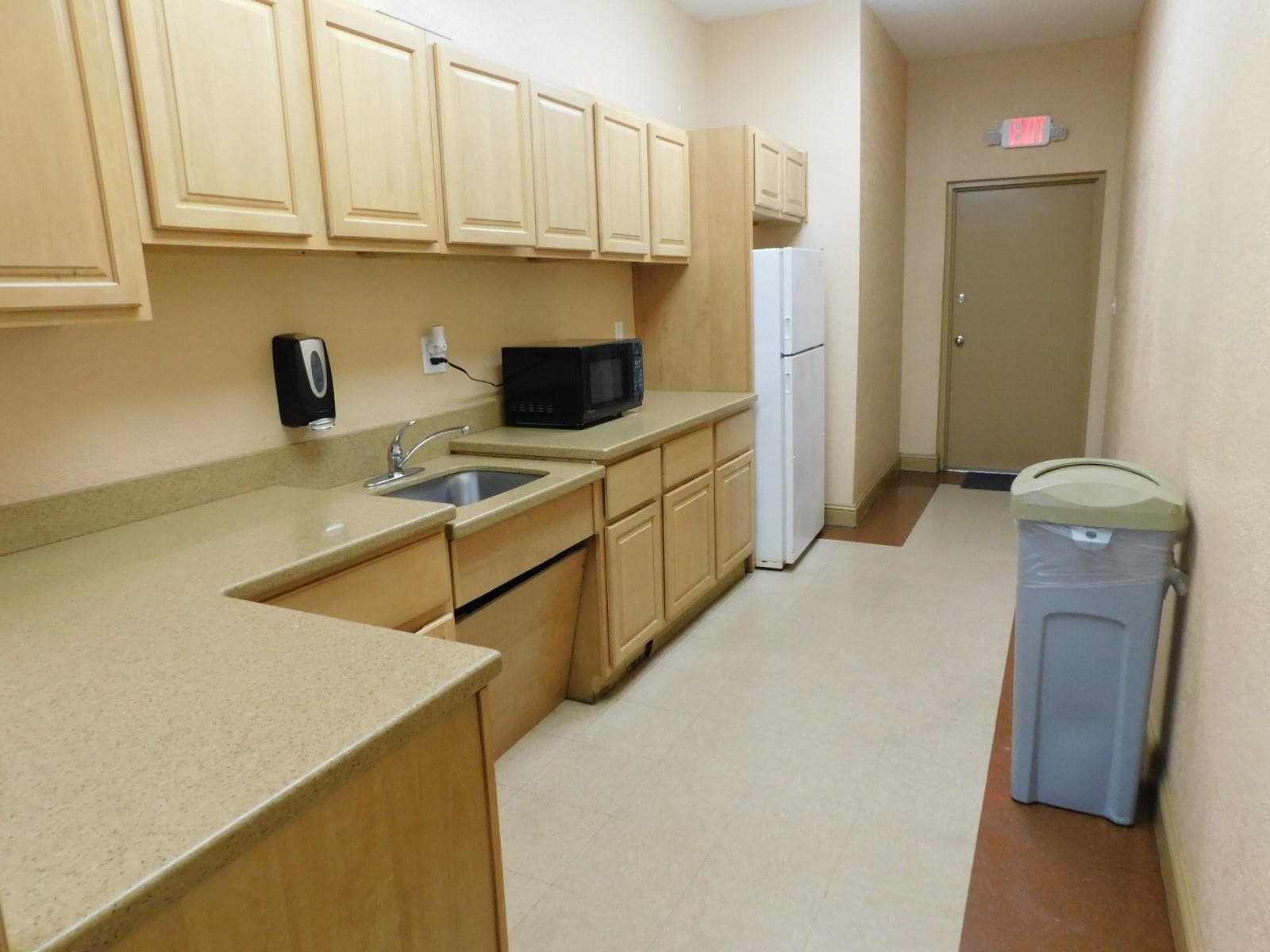 9580 Sunrise Lakes Boulevard 202, Sunrise, FL 33322 — photo 45 of 54