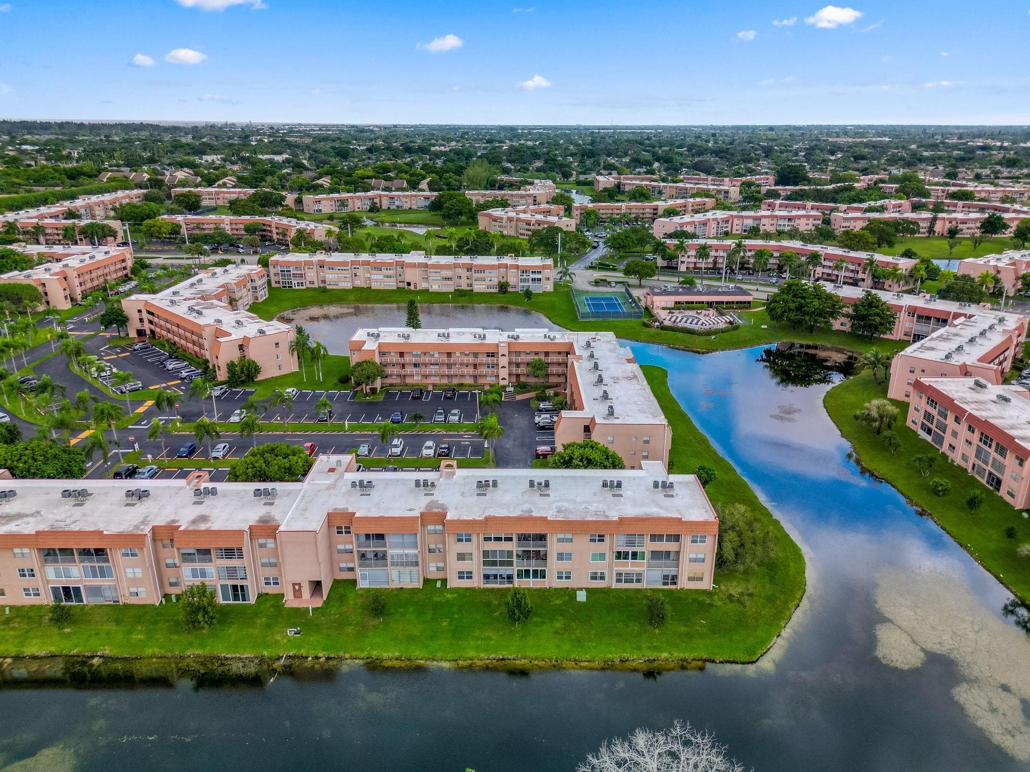 9660 Sunrise Lakes Boulevard 103, Sunrise, FL 33322 — photo 24 of 40