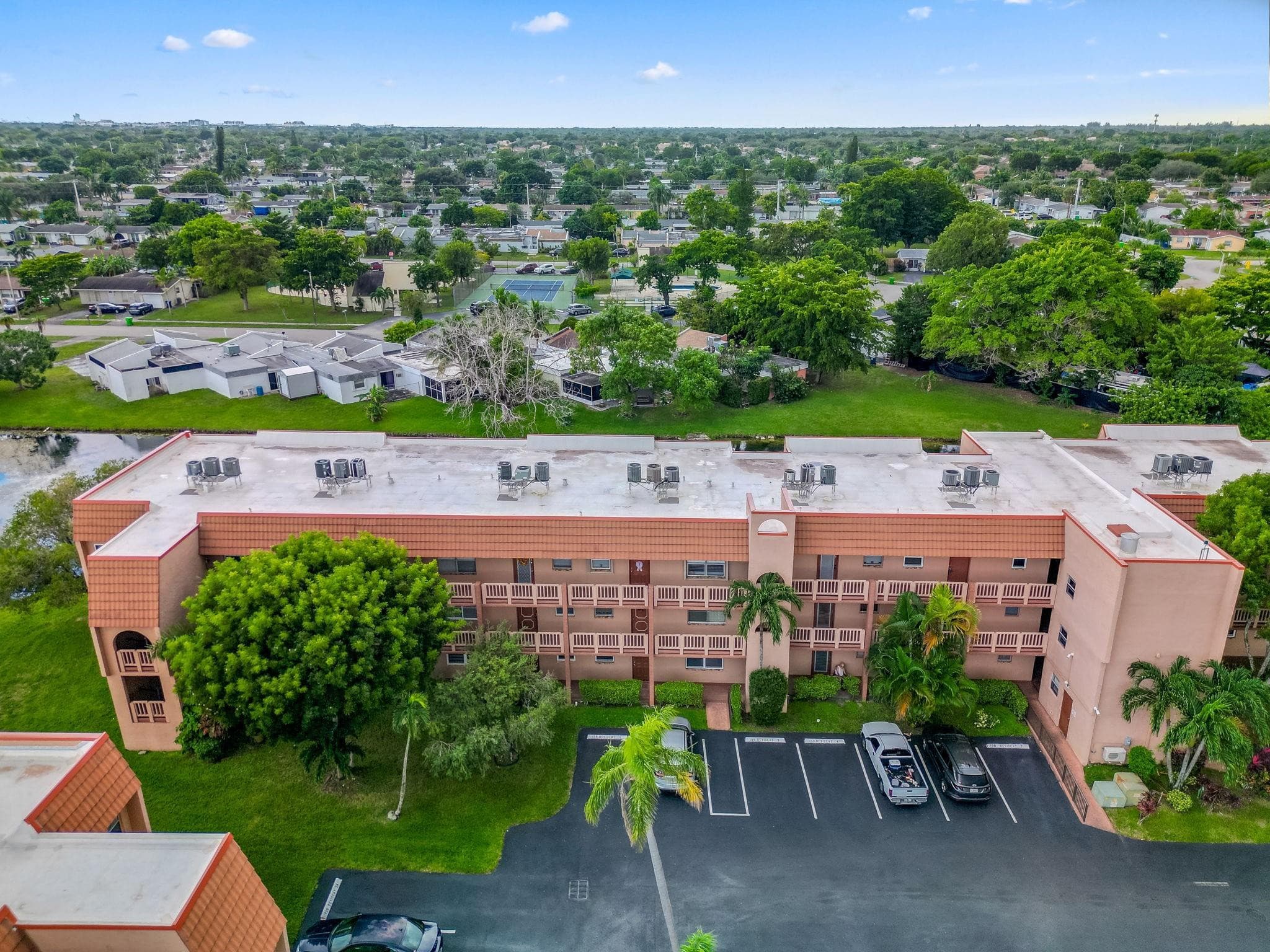 9660 Sunrise Lakes Boulevard 103, Sunrise, FL 33322 — photo 31 of 40