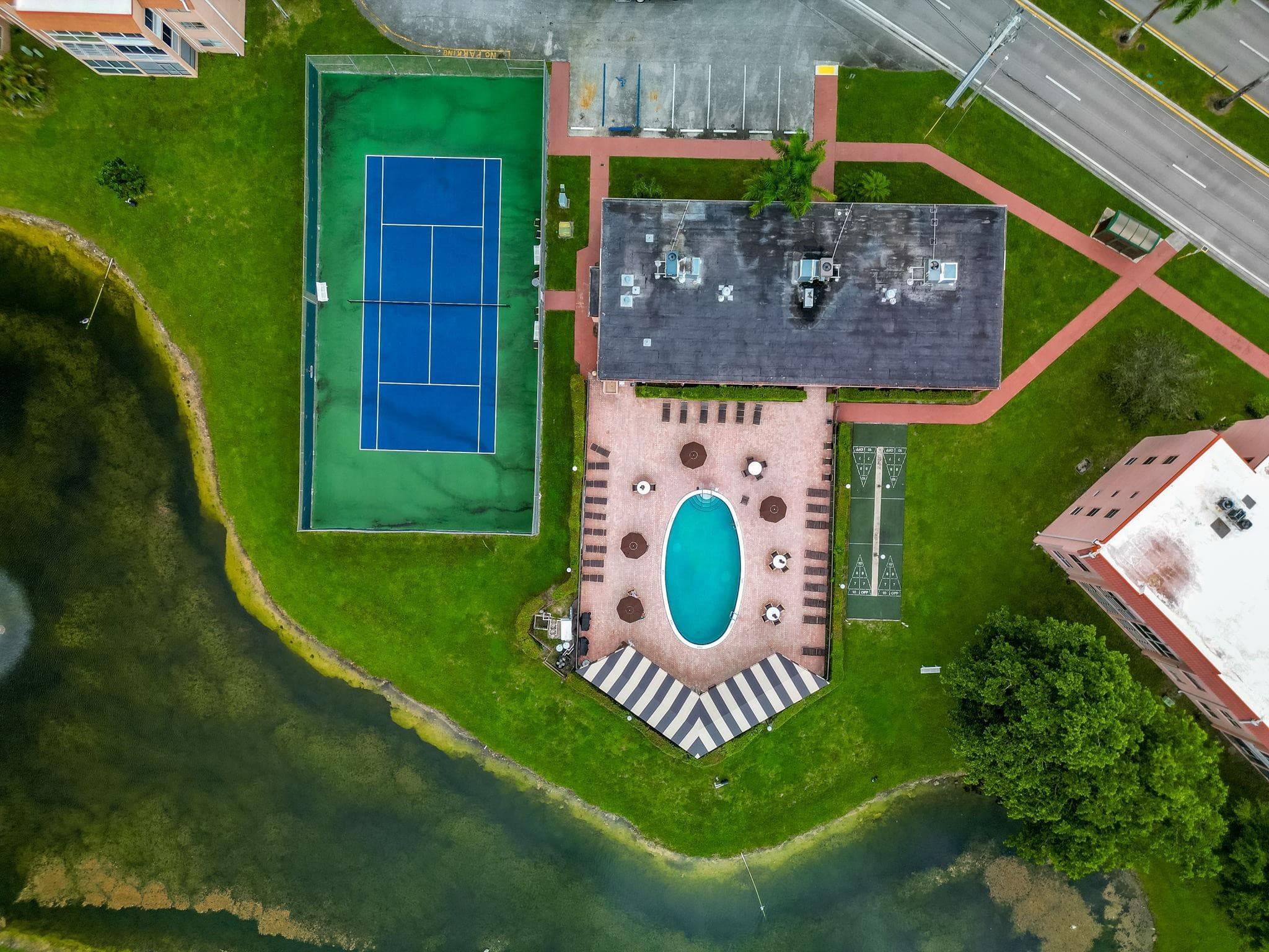 9660 Sunrise Lakes Boulevard 103, Sunrise, FL 33322 — photo 34 of 40