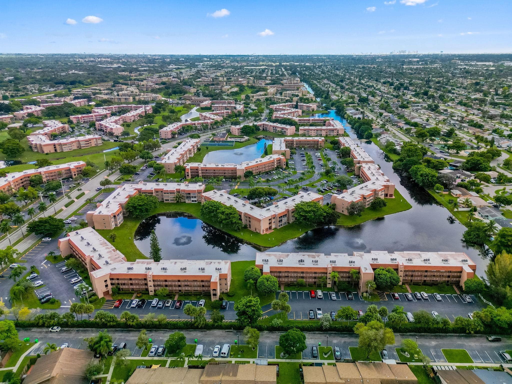 9660 Sunrise Lakes Boulevard 103, Sunrise, FL 33322 — photo 39 of 40