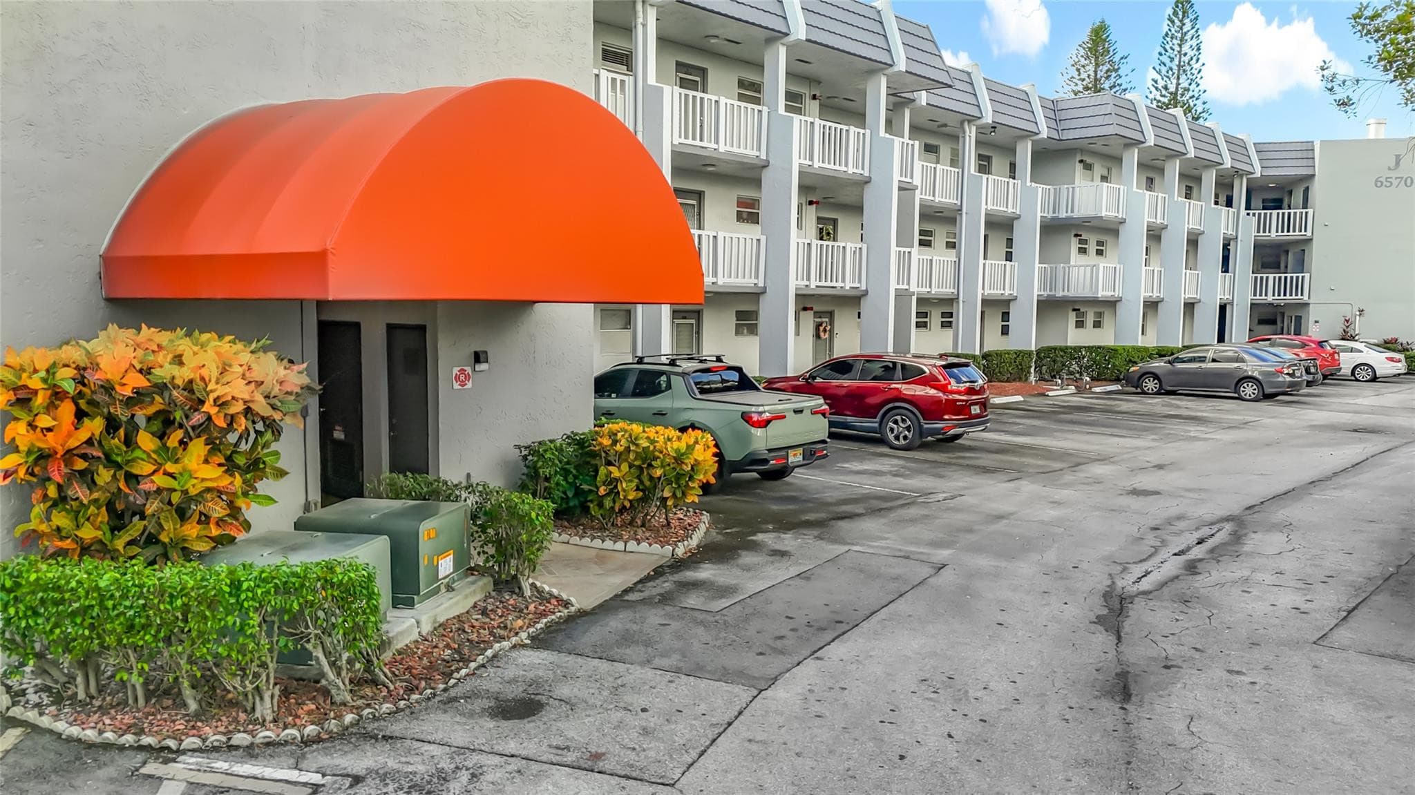 6570 Royal Palm Boulevard 312, Margate, FL 33063 — photo 2 of 52