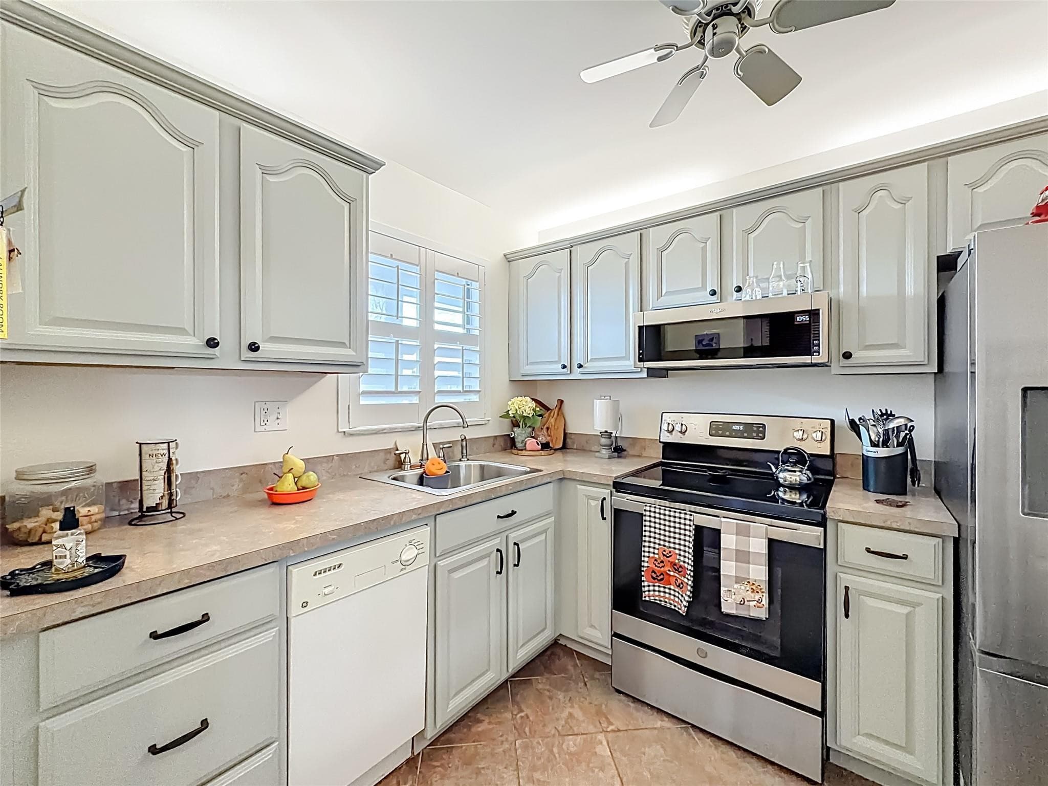 6570 Royal Palm Boulevard 312, Margate, FL 33063 — photo 12 of 52