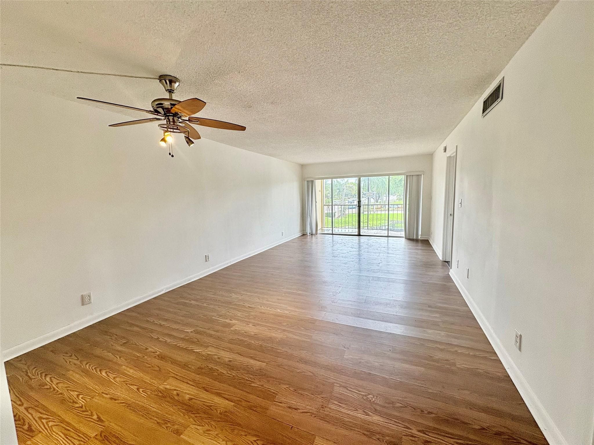 3905 N Nob Hill Road 201, Sunrise, FL 33351 — photo 8 of 32