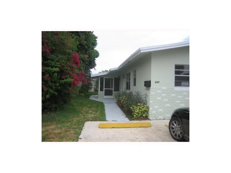 407 SE 3rd Avenue B, Hallandale Beach, FL 33009 — photo 1 of 10