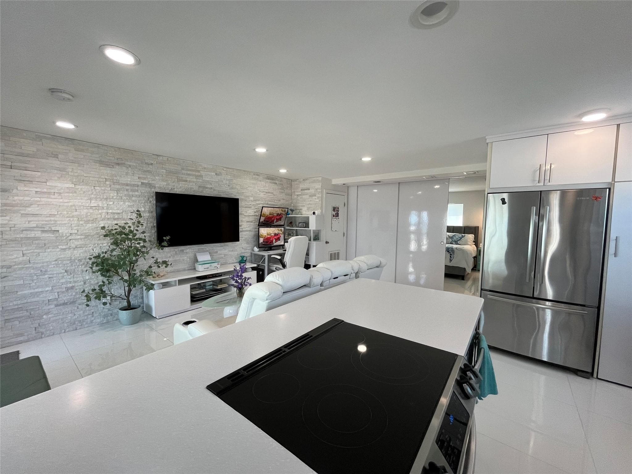 310 S Broadwalk 3b, Hollywood, FL 33019 — photo 9 of 38