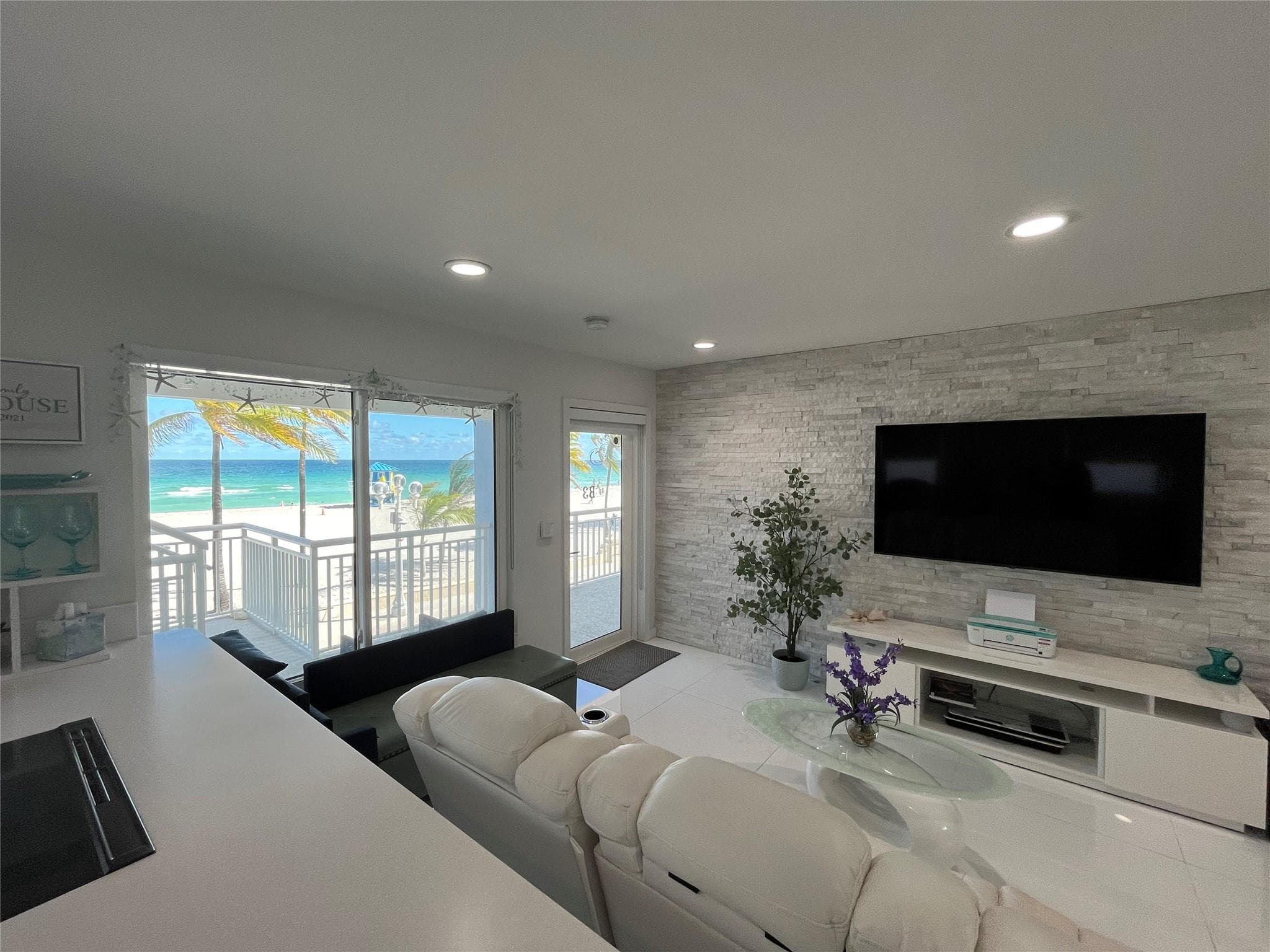310 S Broadwalk 3b, Hollywood, FL 33019 — photo 12 of 38