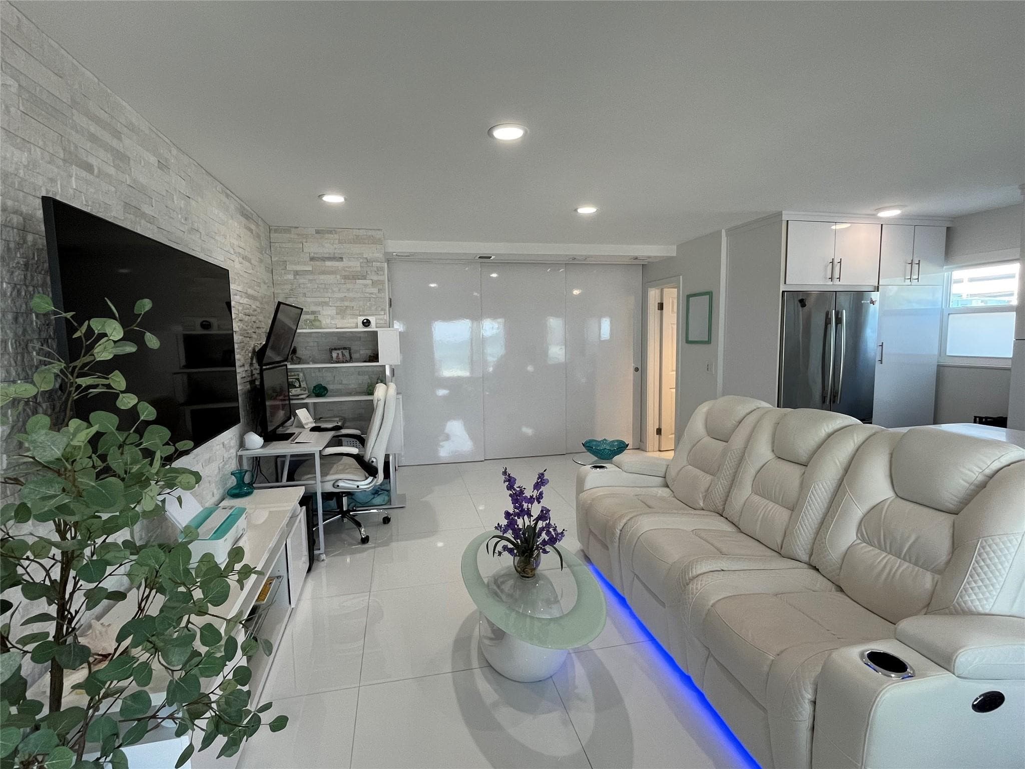 310 S Broadwalk 3b, Hollywood, FL 33019 — photo 23 of 38