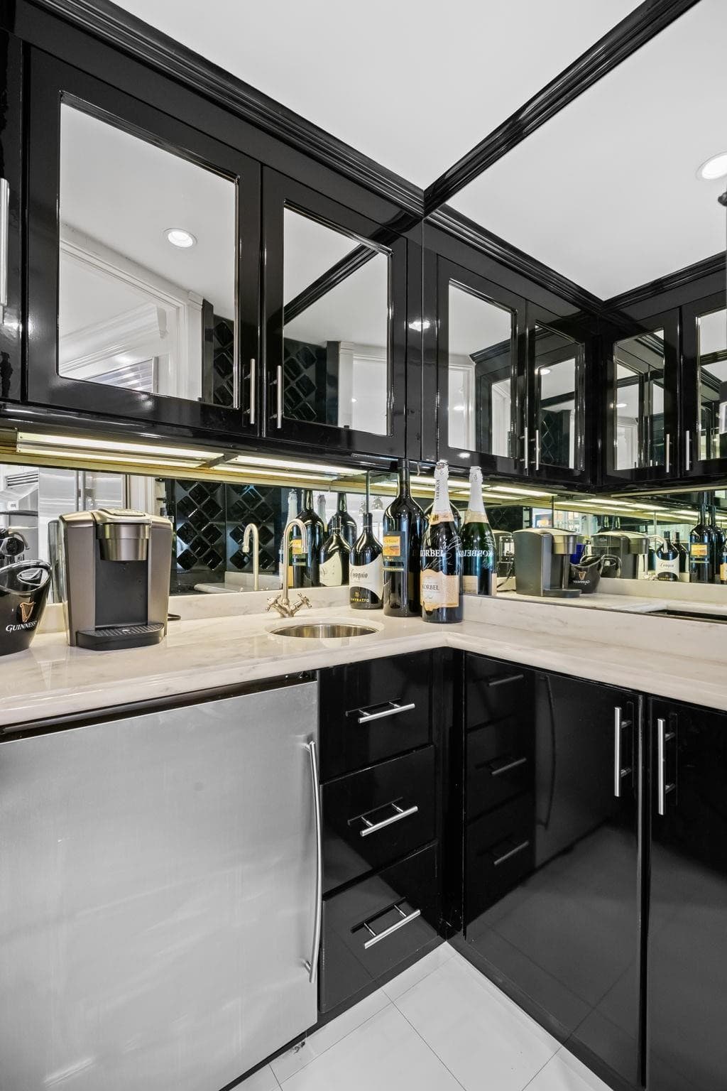 615 Bayshore Drive 103, Fort Lauderdale, FL 33304 — photo 14 of 30