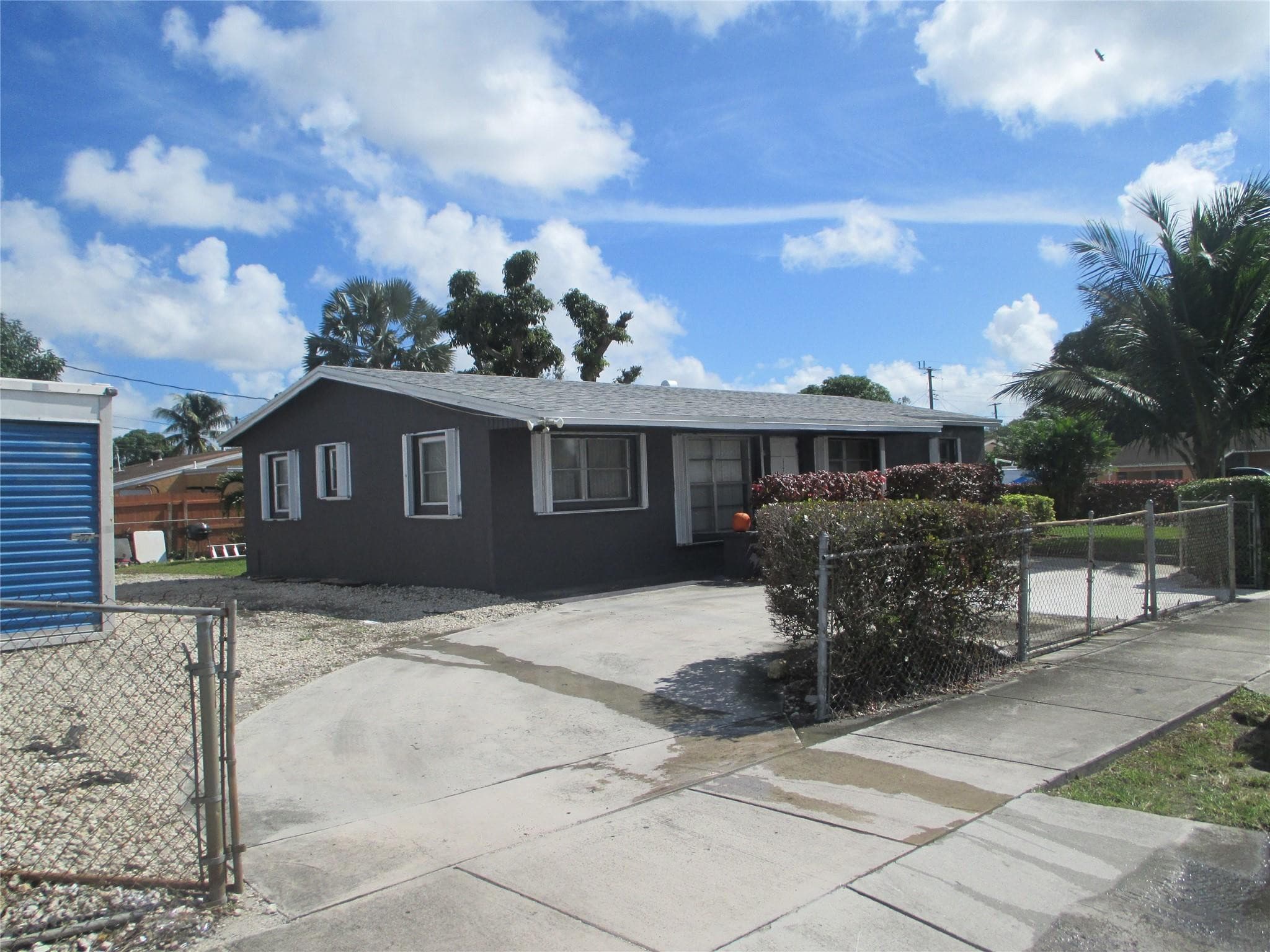 Single Family Residence in Lauderhill — photo 1 of 3