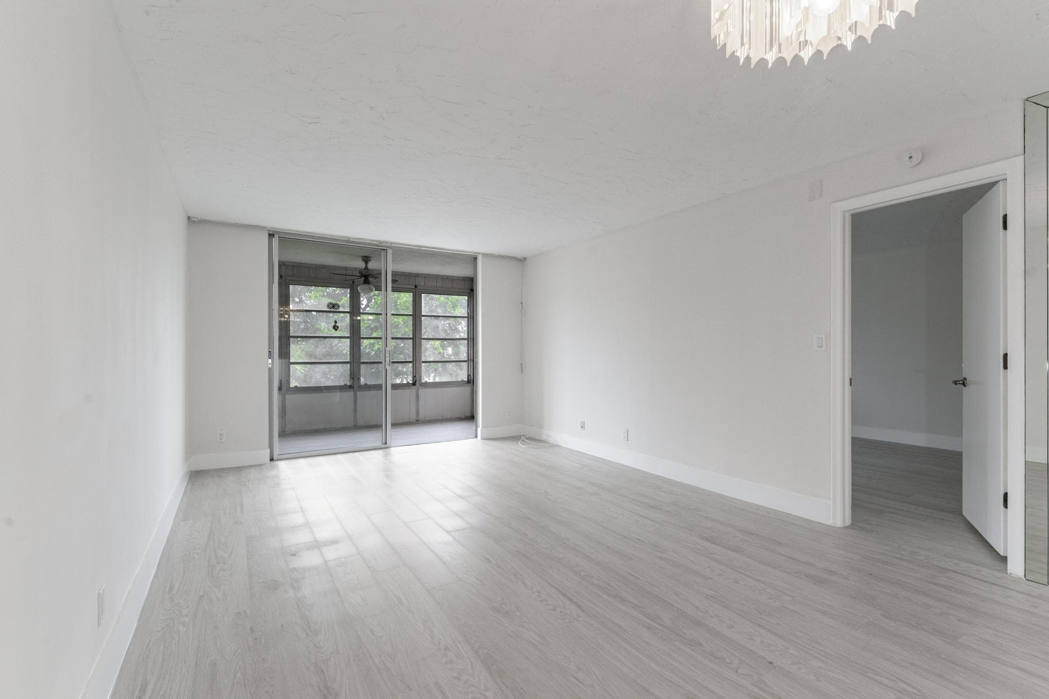 2551 Aragon Boulevard 406, Sunrise, FL 33322 — photo 8 of 20