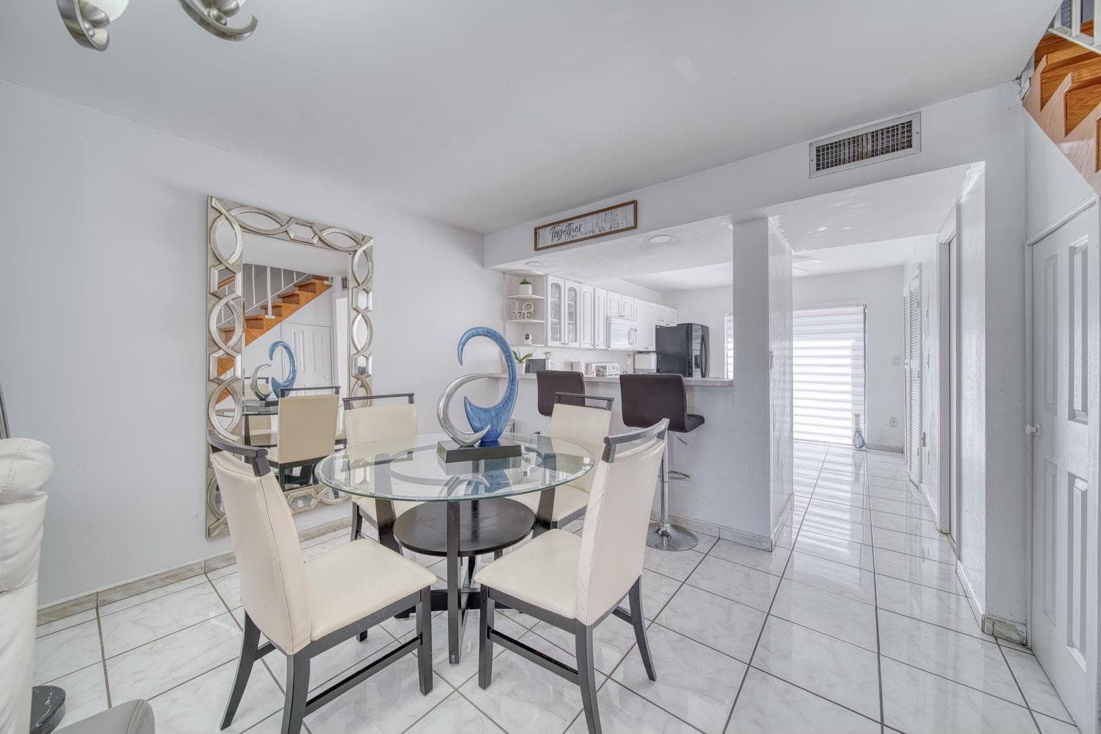 2612 W 54th Place Unit 204, Hialeah, FL 33016 — photo 6 of 22