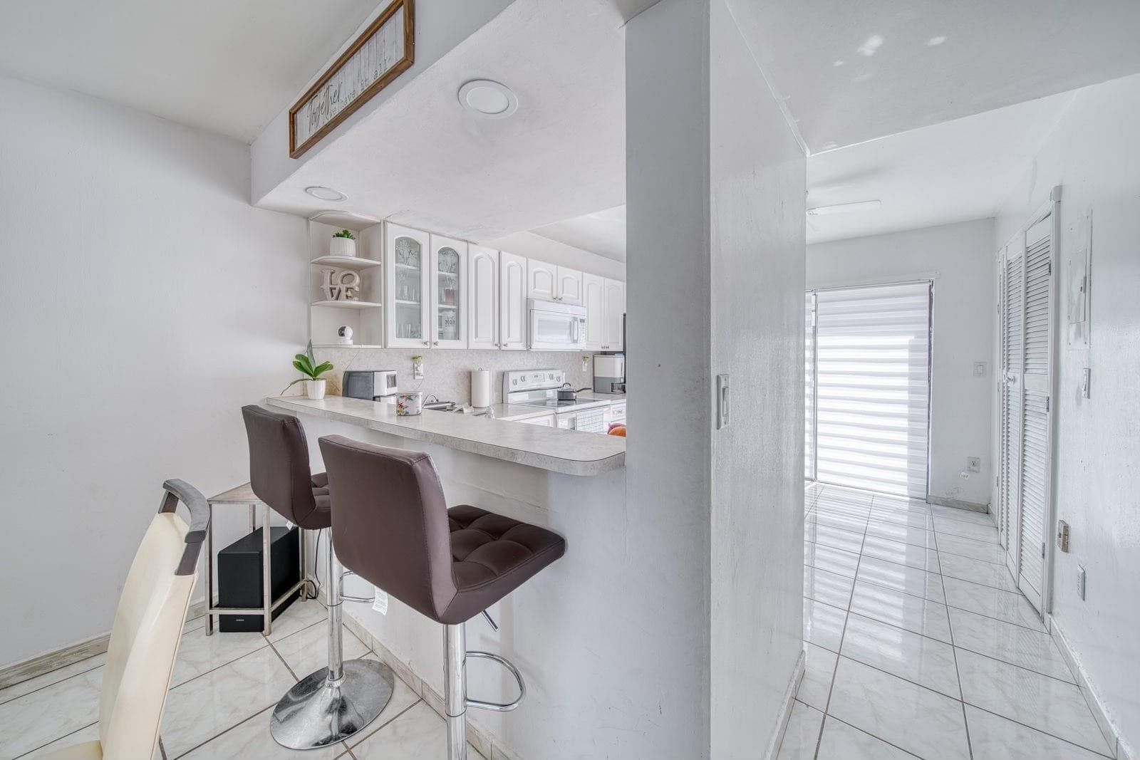 2612 W 54th Place Unit 204, Hialeah, FL 33016 — photo 7 of 22