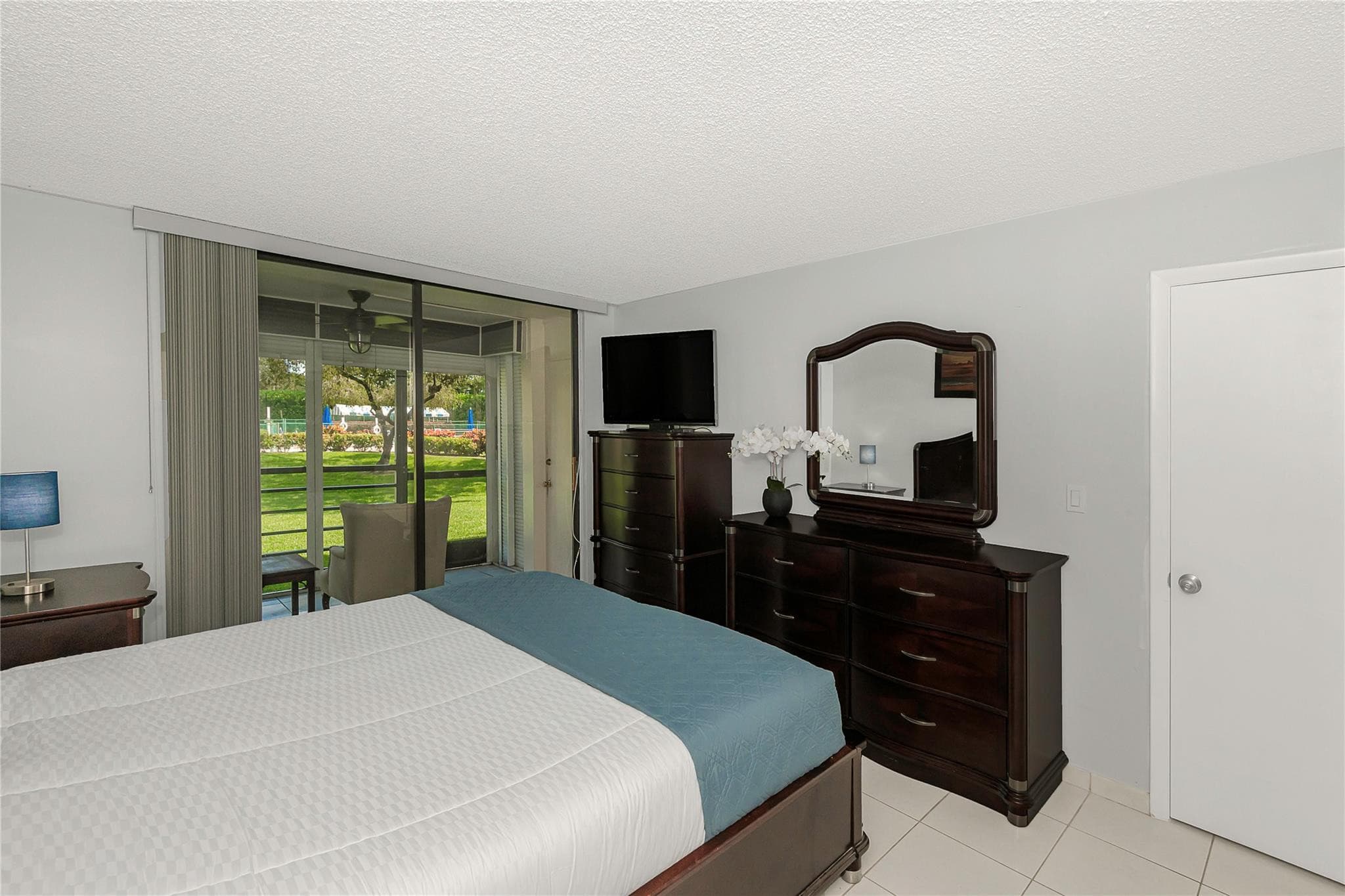 1300 Saint Charles Pl Pembroke Pines L20, Pembroke Pines, FL 33026 — photo 17 of 28