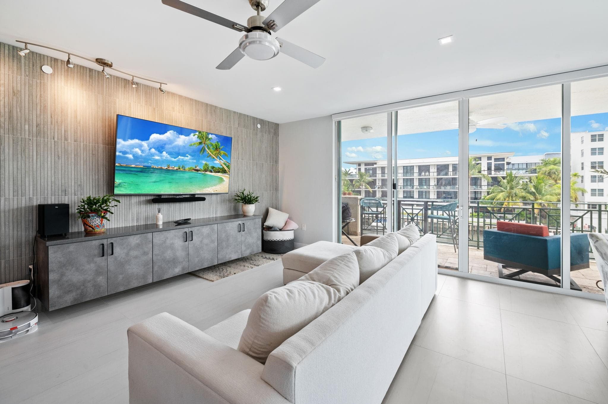 400 Hendricks Isle 3A, Fort Lauderdale, FL 33301 — photo 17 of 37