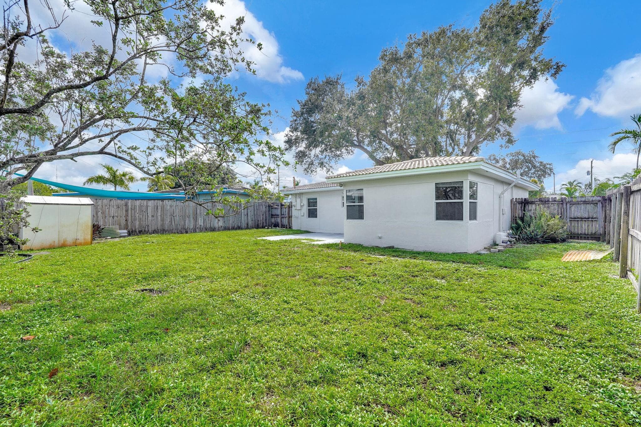 261 NE 45th Street, Oakland Park, FL 33334 — photo 46 of 55