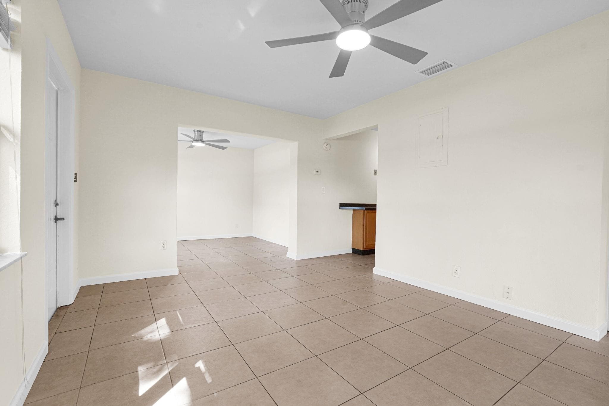 261 NE 45th Street, Oakland Park, FL 33334 — photo 7 of 55