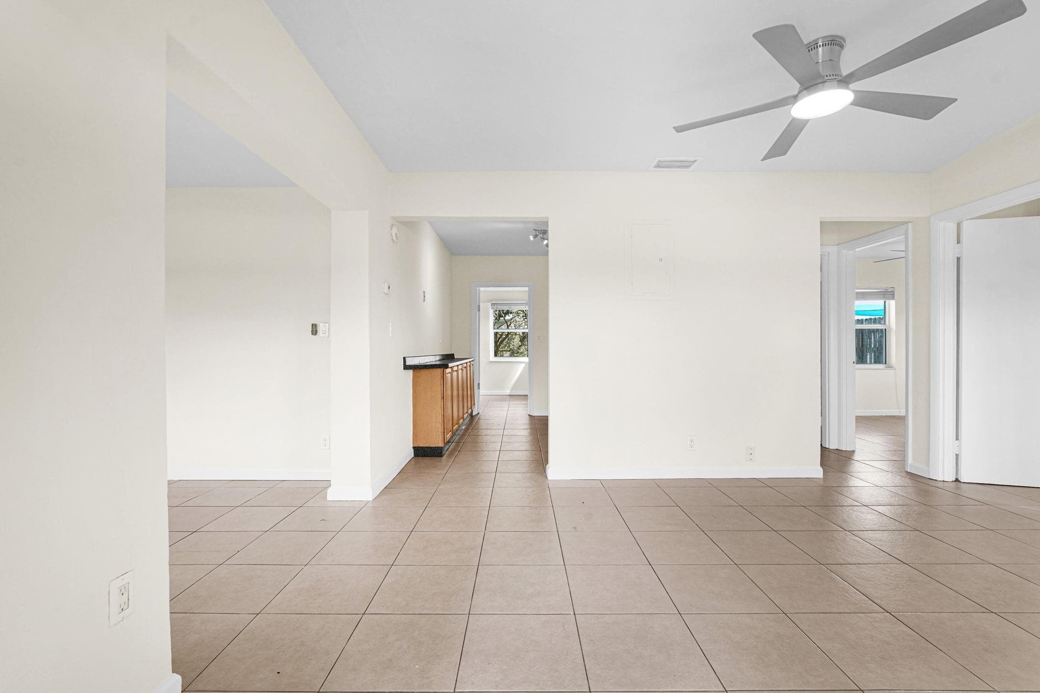 261 NE 45th Street, Oakland Park, FL 33334 — photo 6 of 55