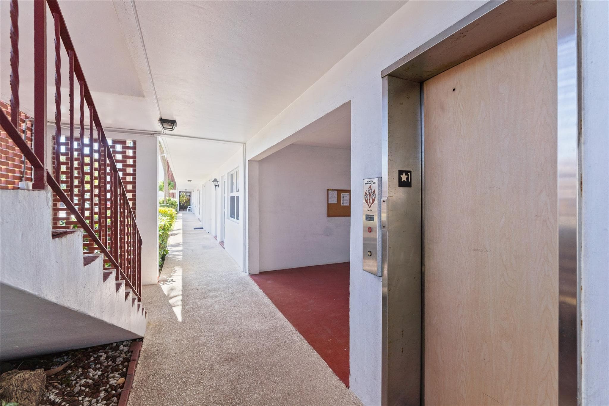 2050 NE 39th Street 302E, Pompano Beach, FL 33064 — photo 5 of 36