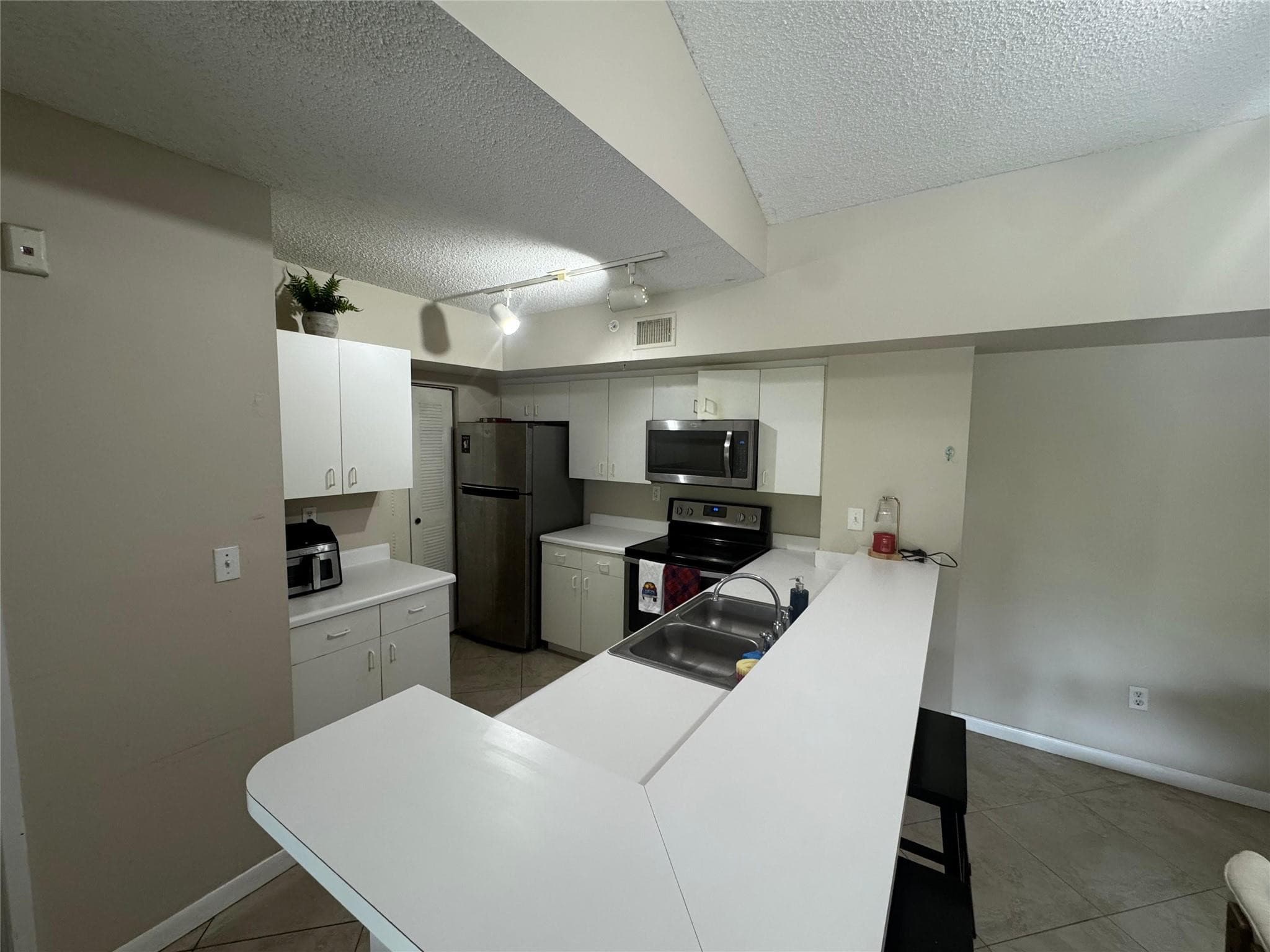 2600 S University Drive 309, Davie, FL 33328 — photo 3 of 23