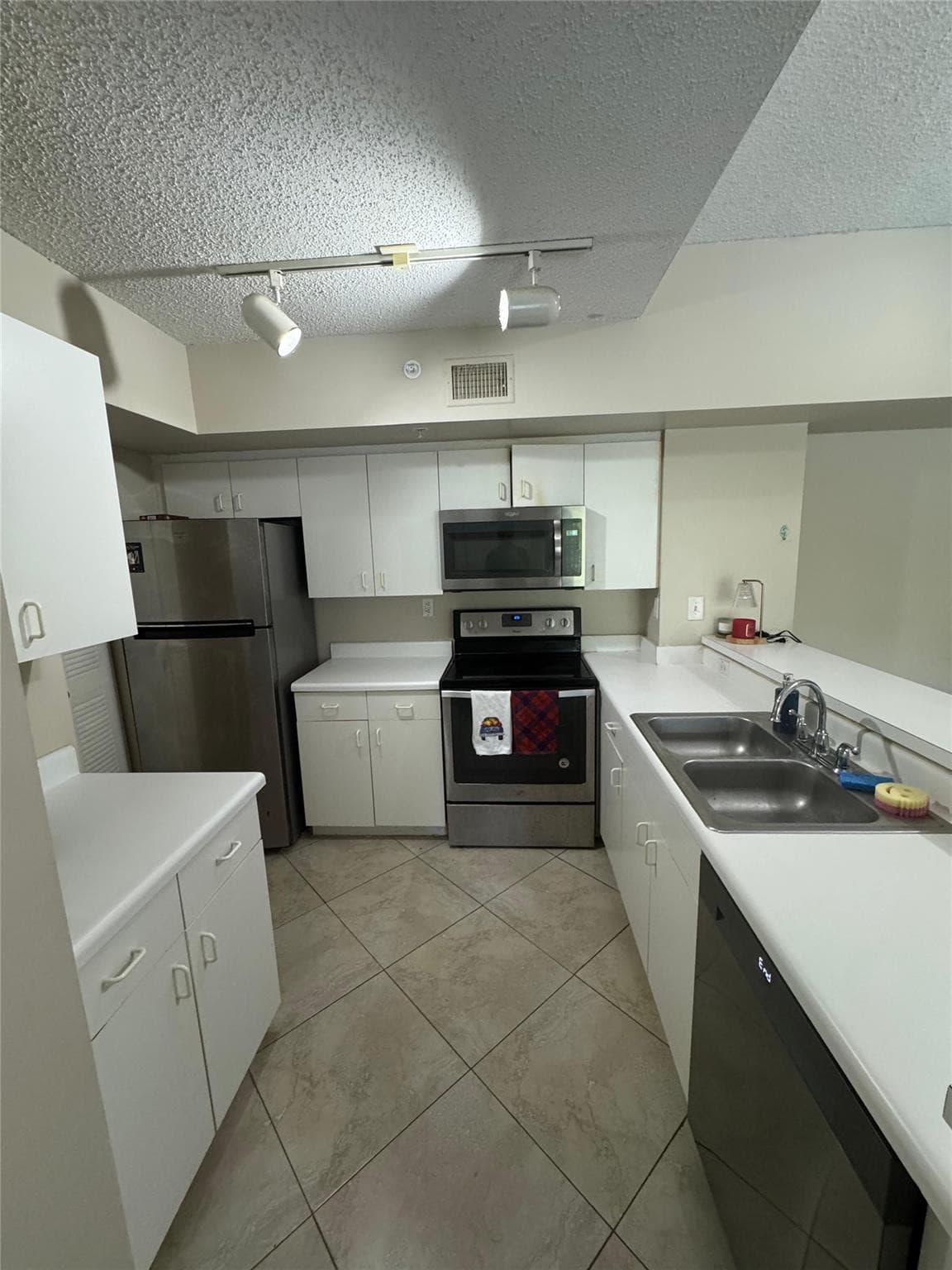 2600 S University Drive 309, Davie, FL 33328 — photo 9 of 23
