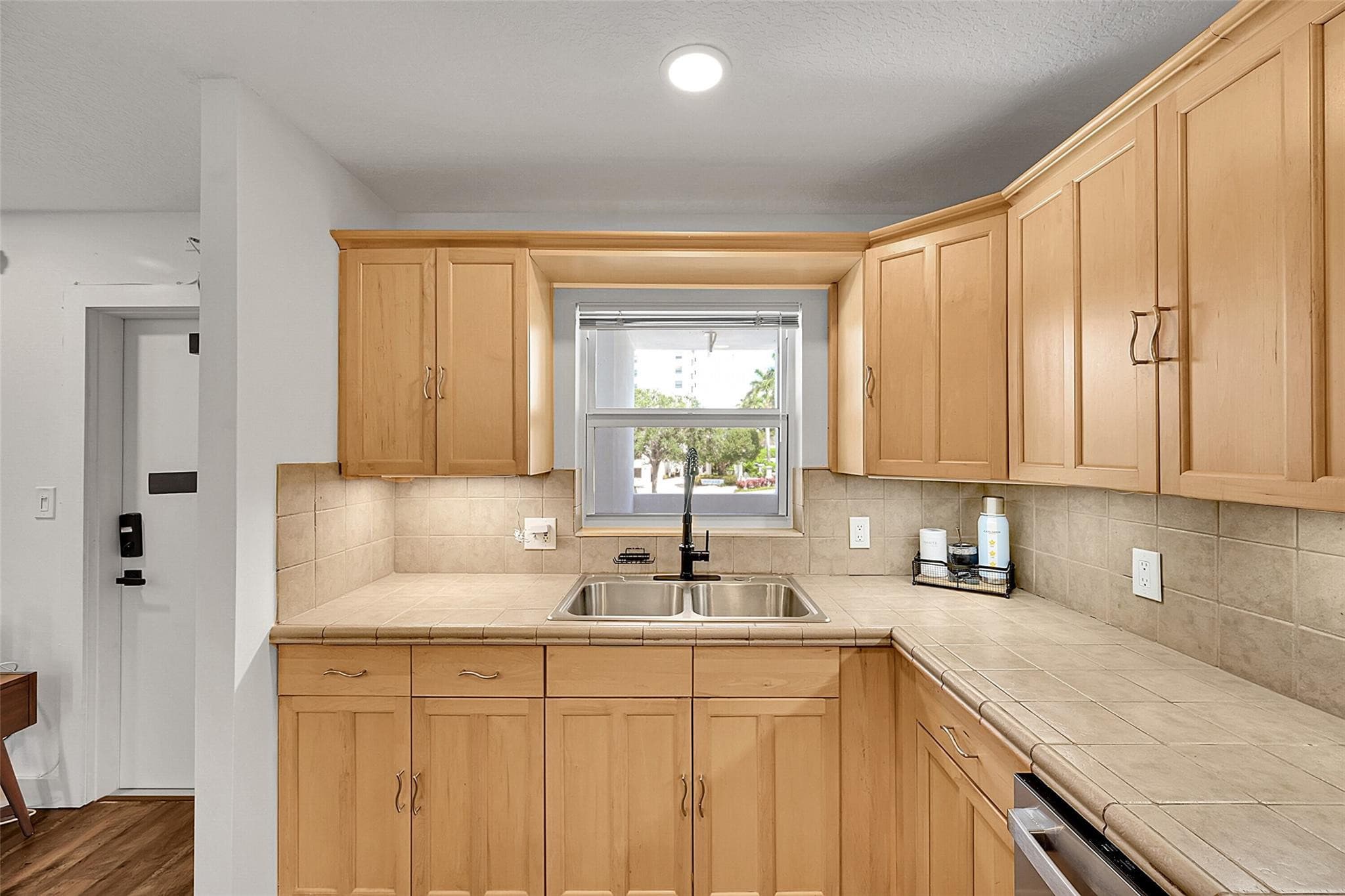 2850 NE 14th St Causeway B-203, Pompano Beach, FL 33062 — photo 7 of 40