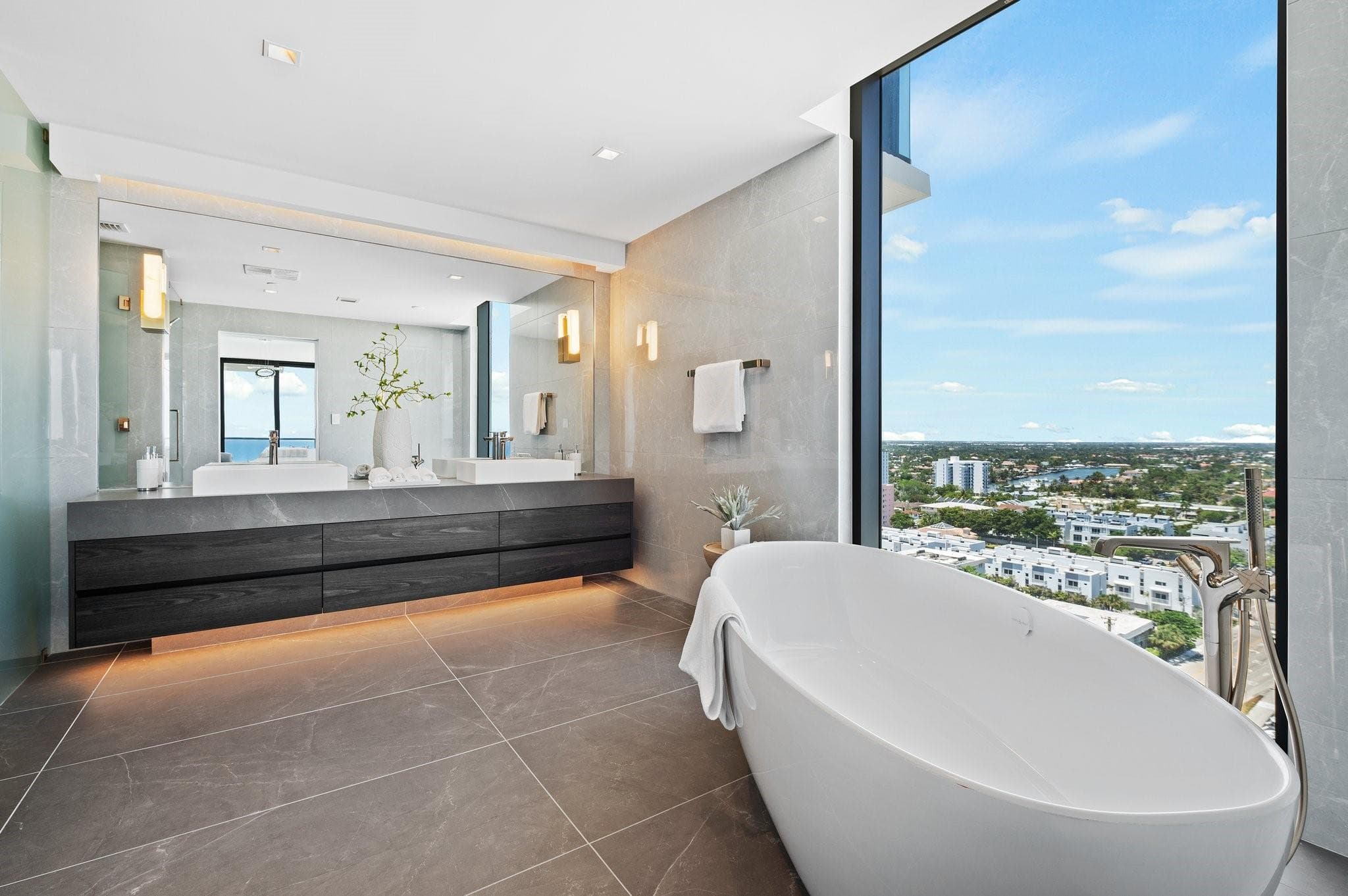 1116 N Ocean Boulevard 1606, Pompano Beach, FL 33062 — photo 19 of 83